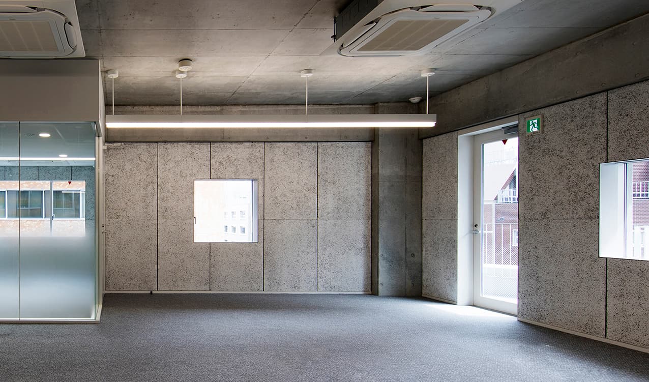 ARAKAWA BLDG. - image 11