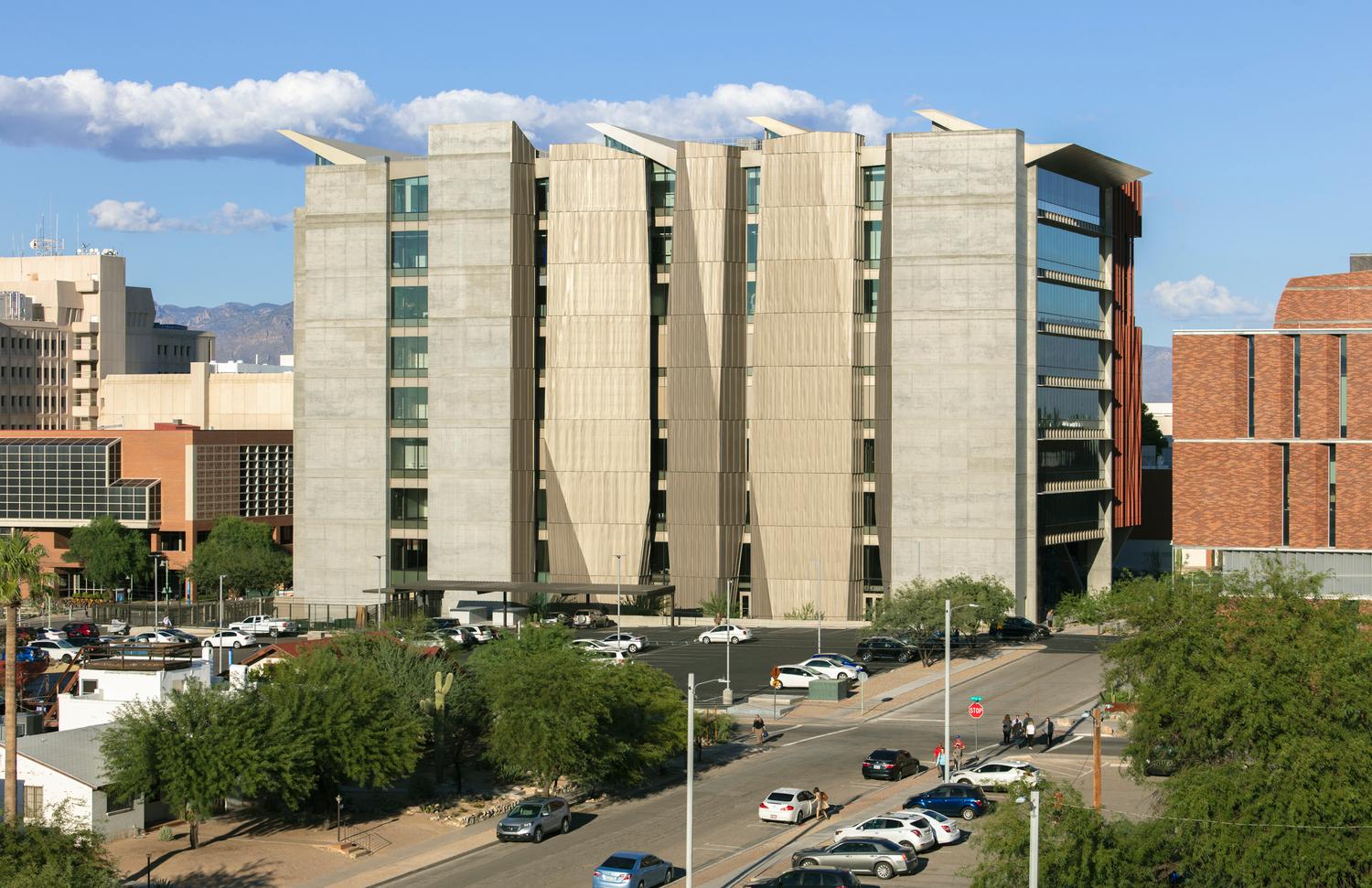 University of Arizona Health Sciences Innovation Building - image 2