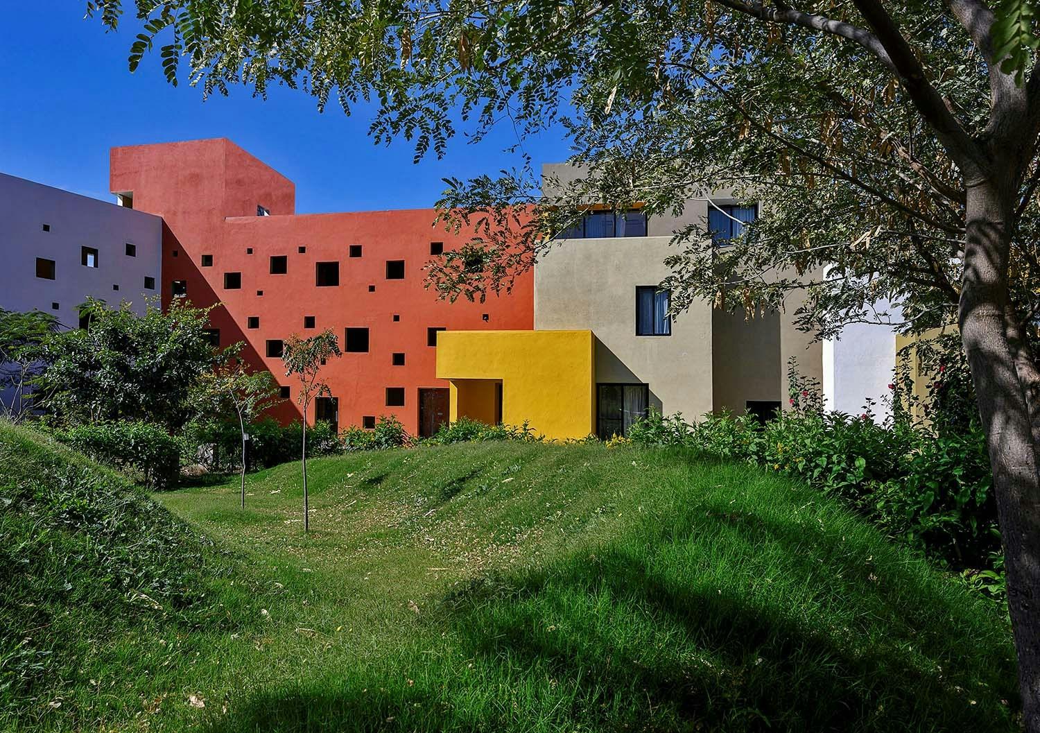 RAS HOUSES - image 4