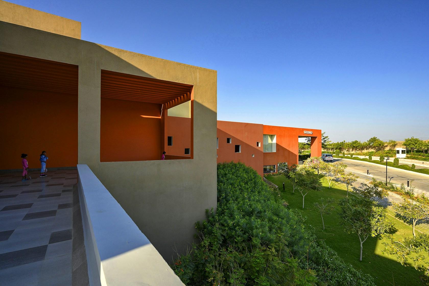 RAS HOUSES - image 9