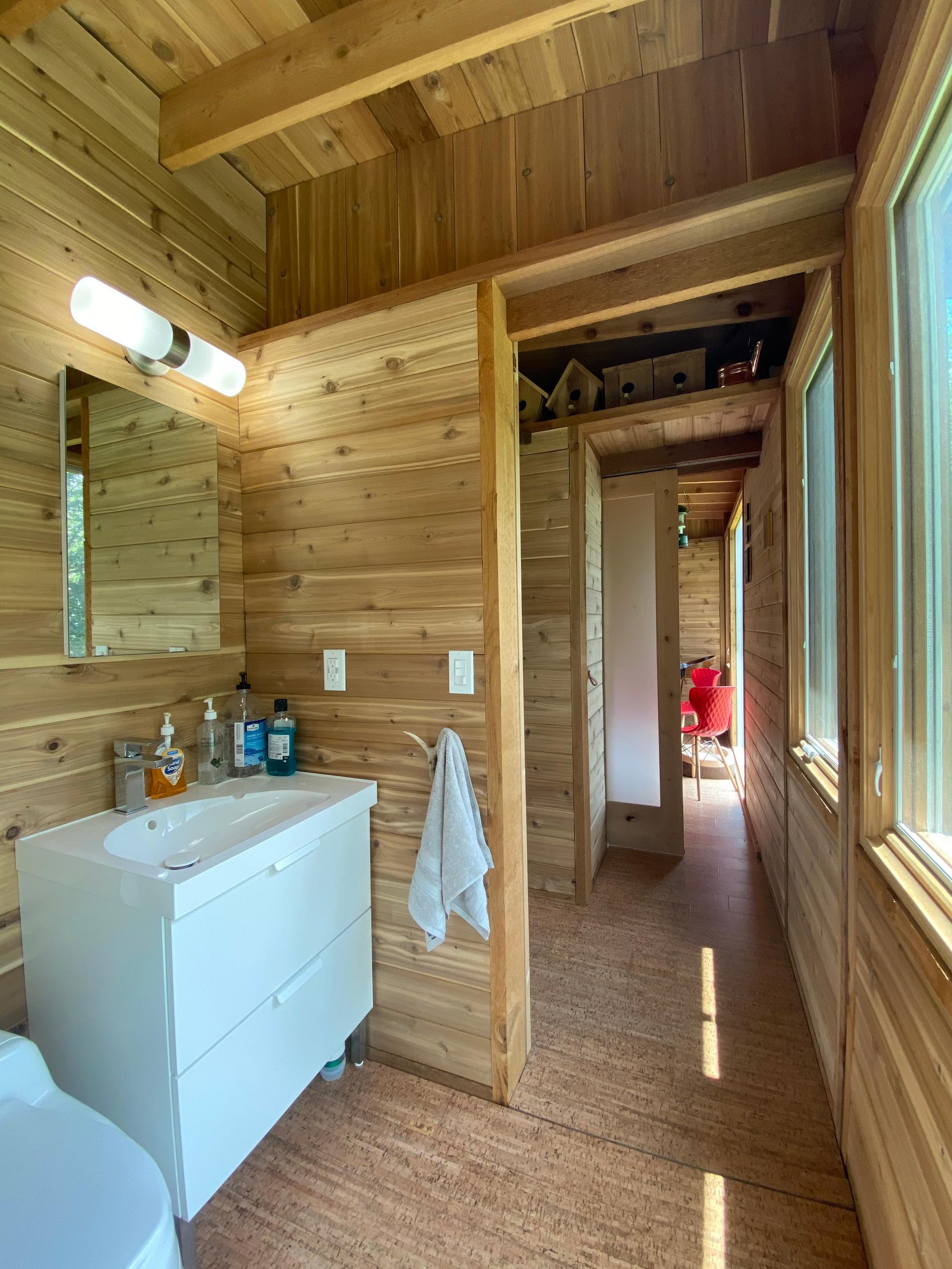 Glass Cabin - image 12
