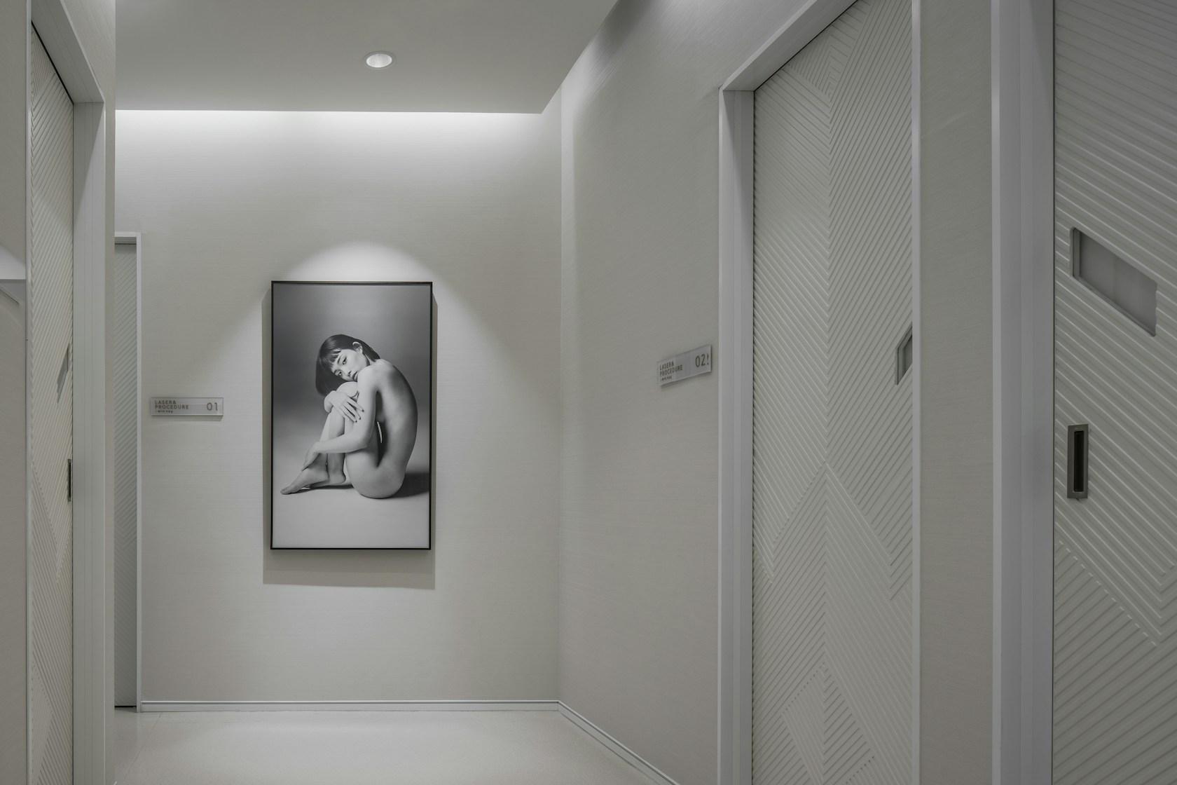WONJIN Aesthetic Surgery Gallery Clinic - image 8