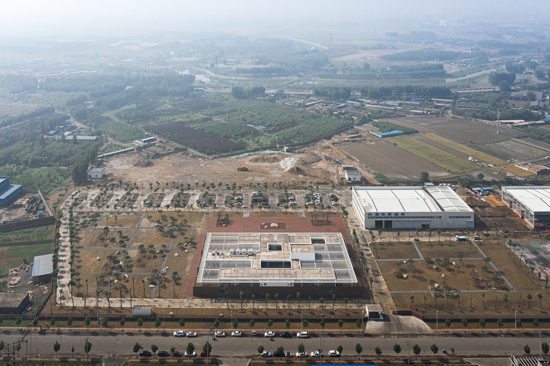 Dingshi Logistics Office Building - image 3