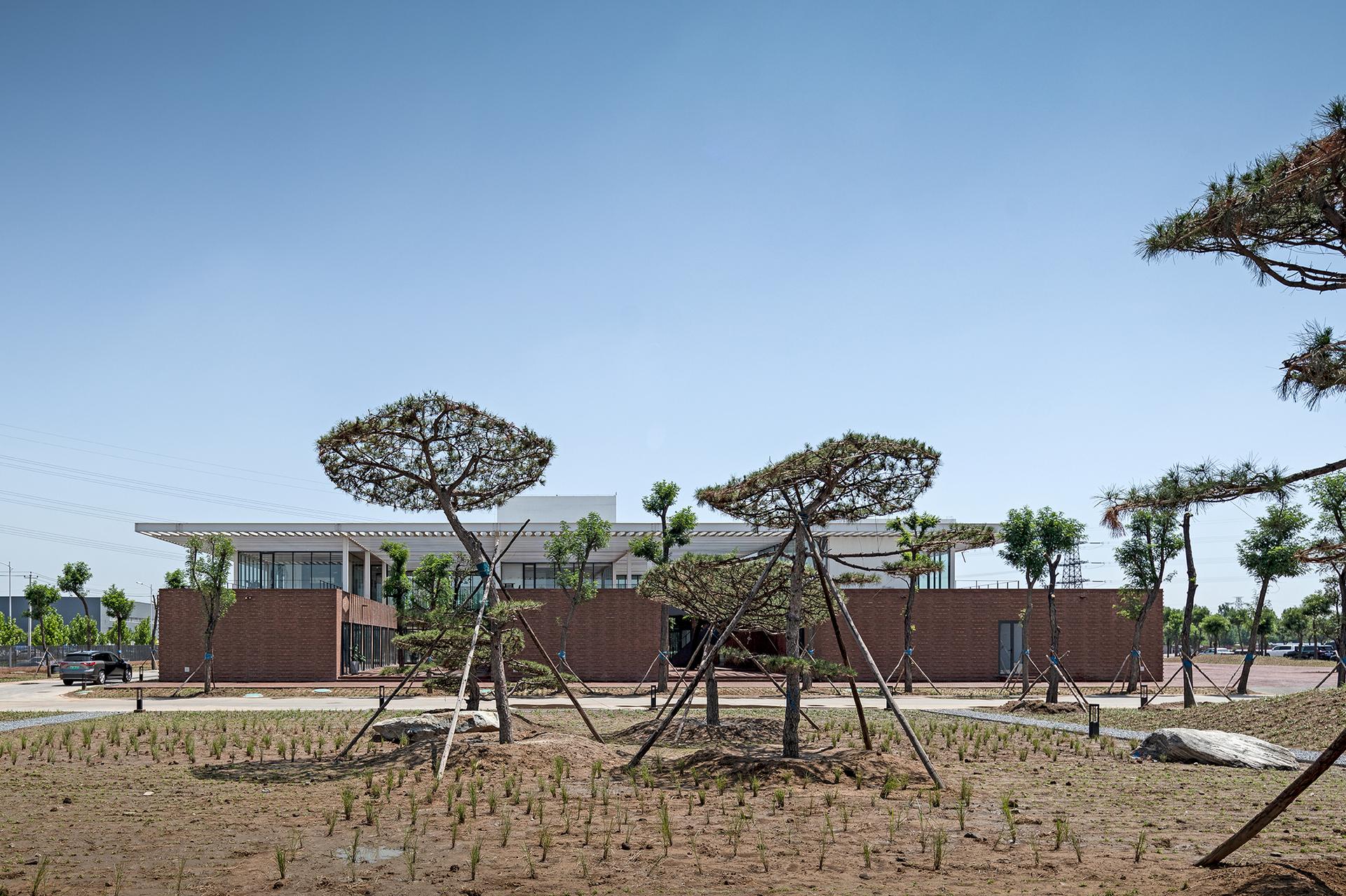 Dingshi Logistics Office Building - image 9