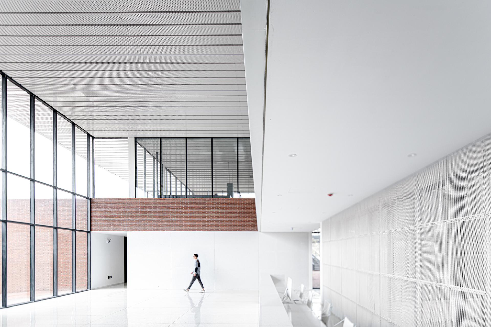 Dingshi Logistics Office Building - image 13