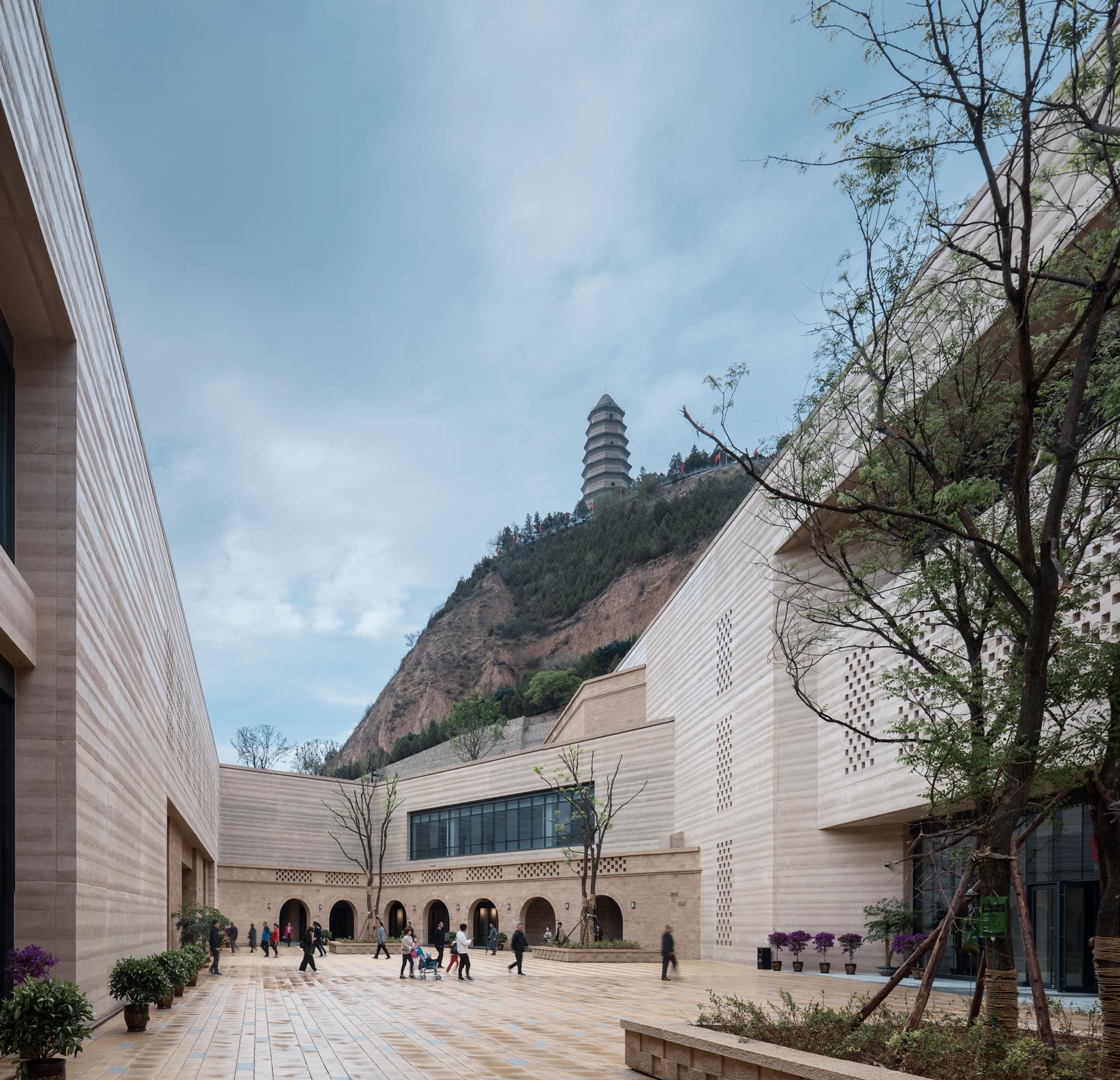 Yan’an Baota Mountain Tourist Service Center - image 10