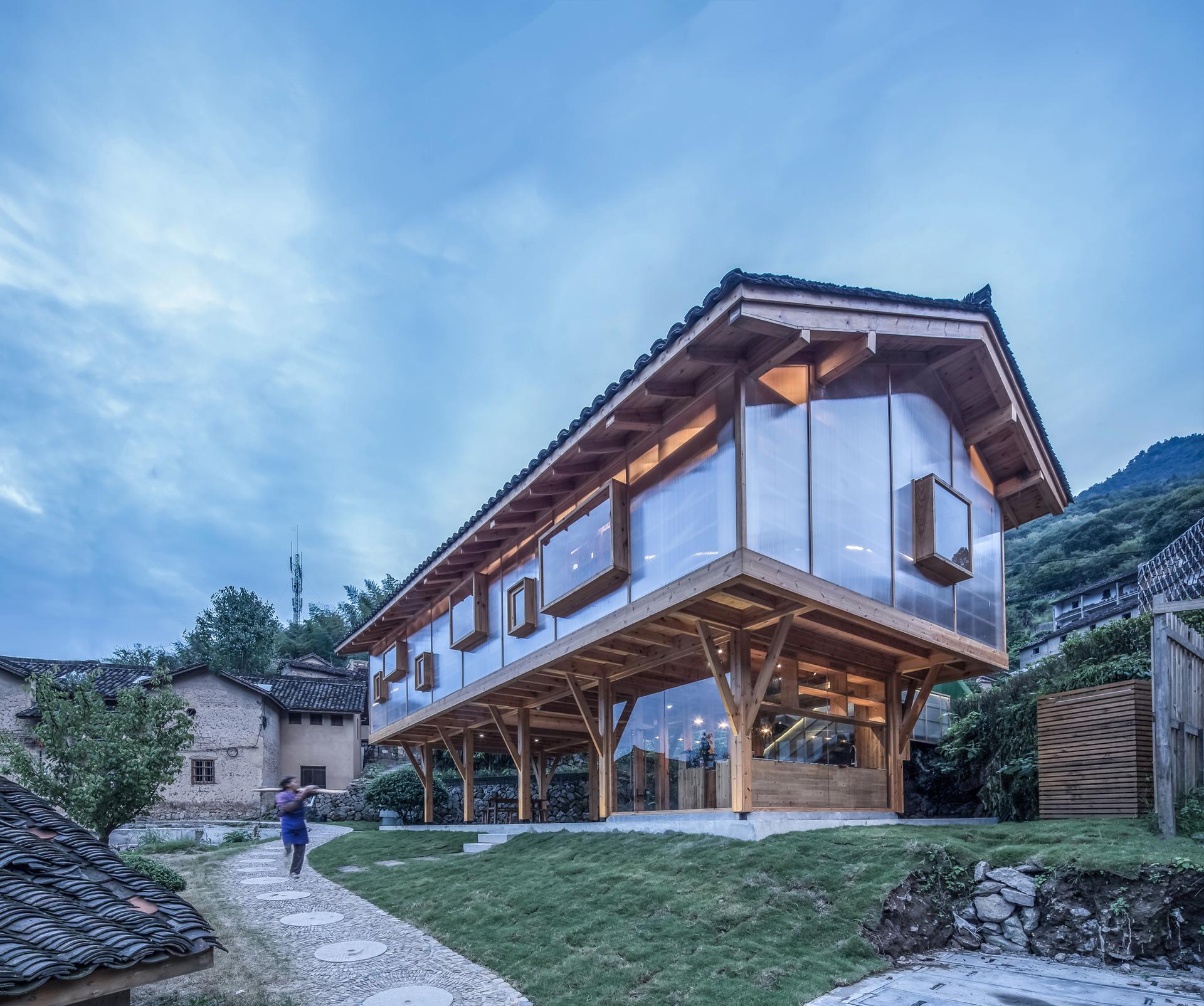 Mountain House in Mist, Zhejiang - image 11