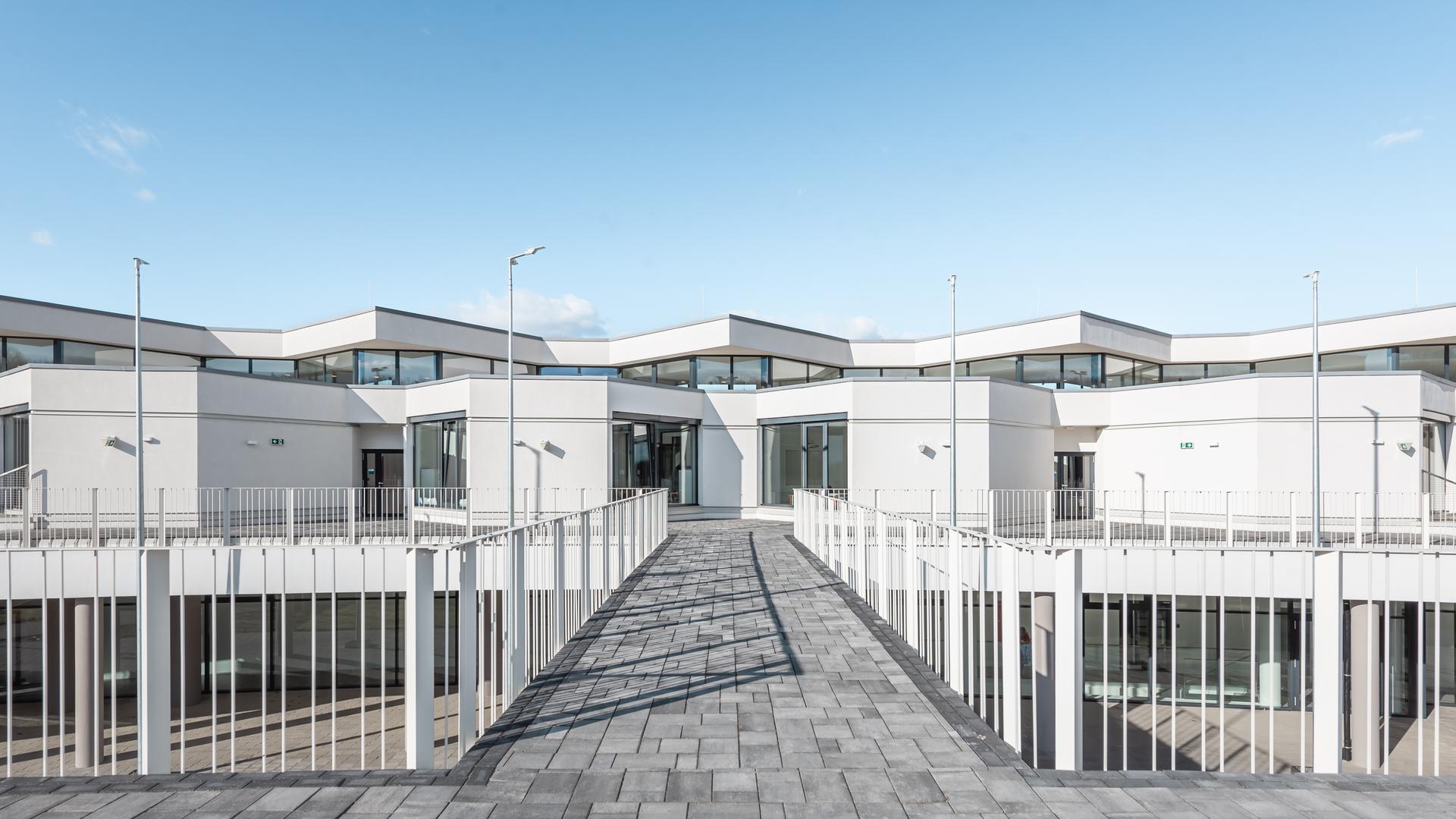 International School of Debrecen - image 12