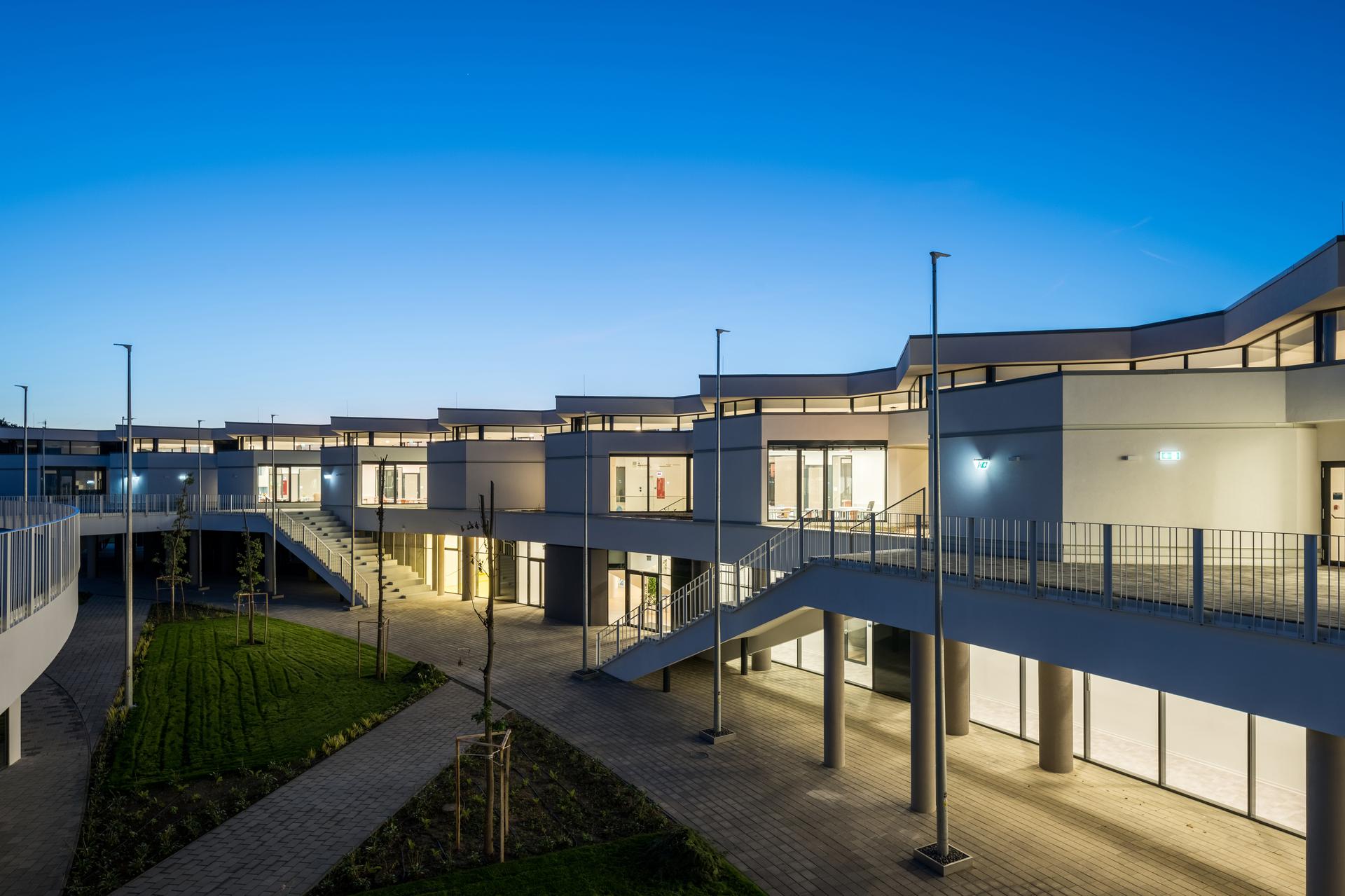 International School of Debrecen - image 14