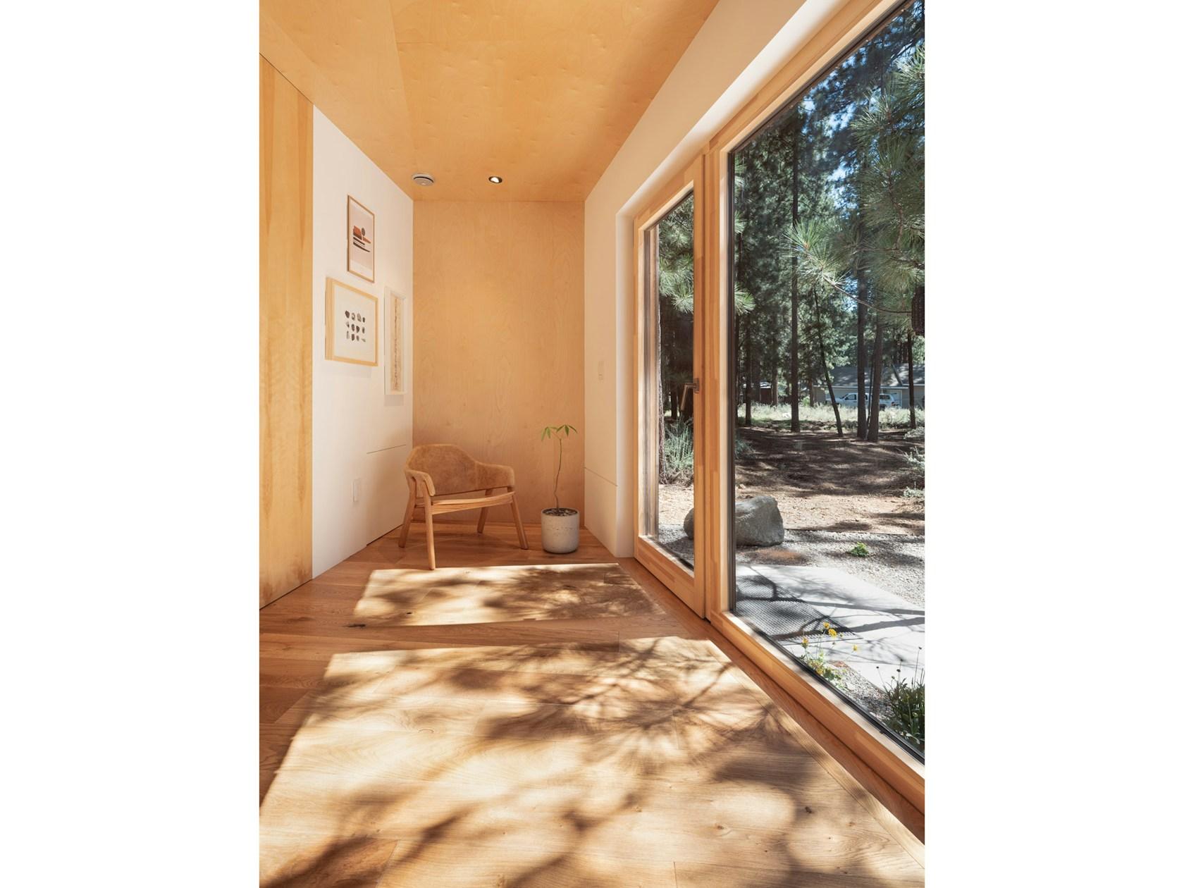 Lightus Retreat - image 8