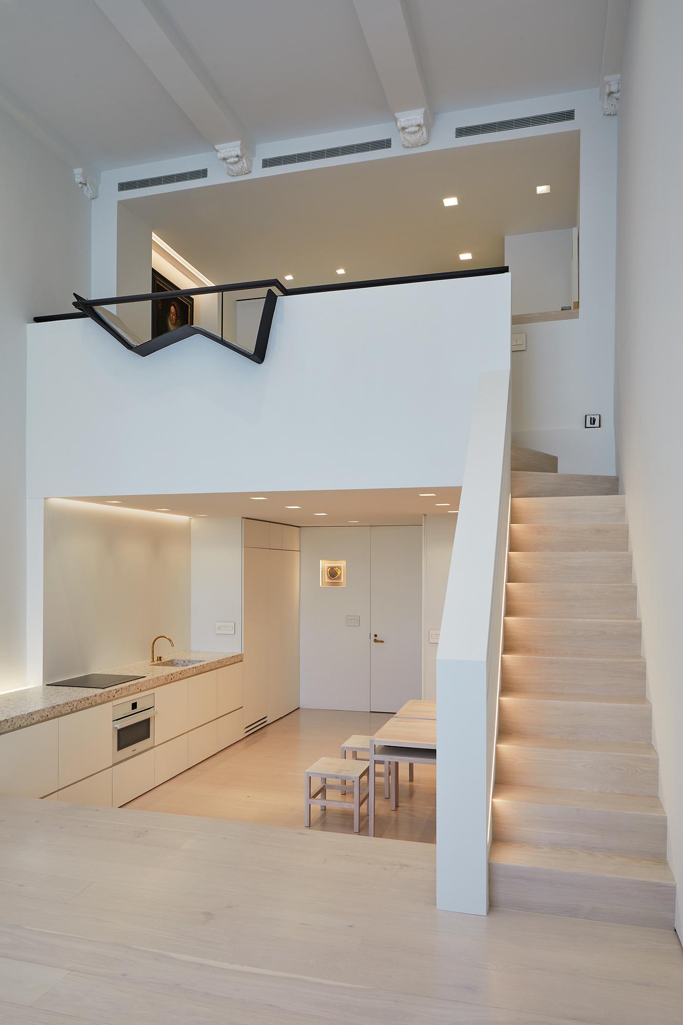 Hotel Des Artistes Duplex - image 8
