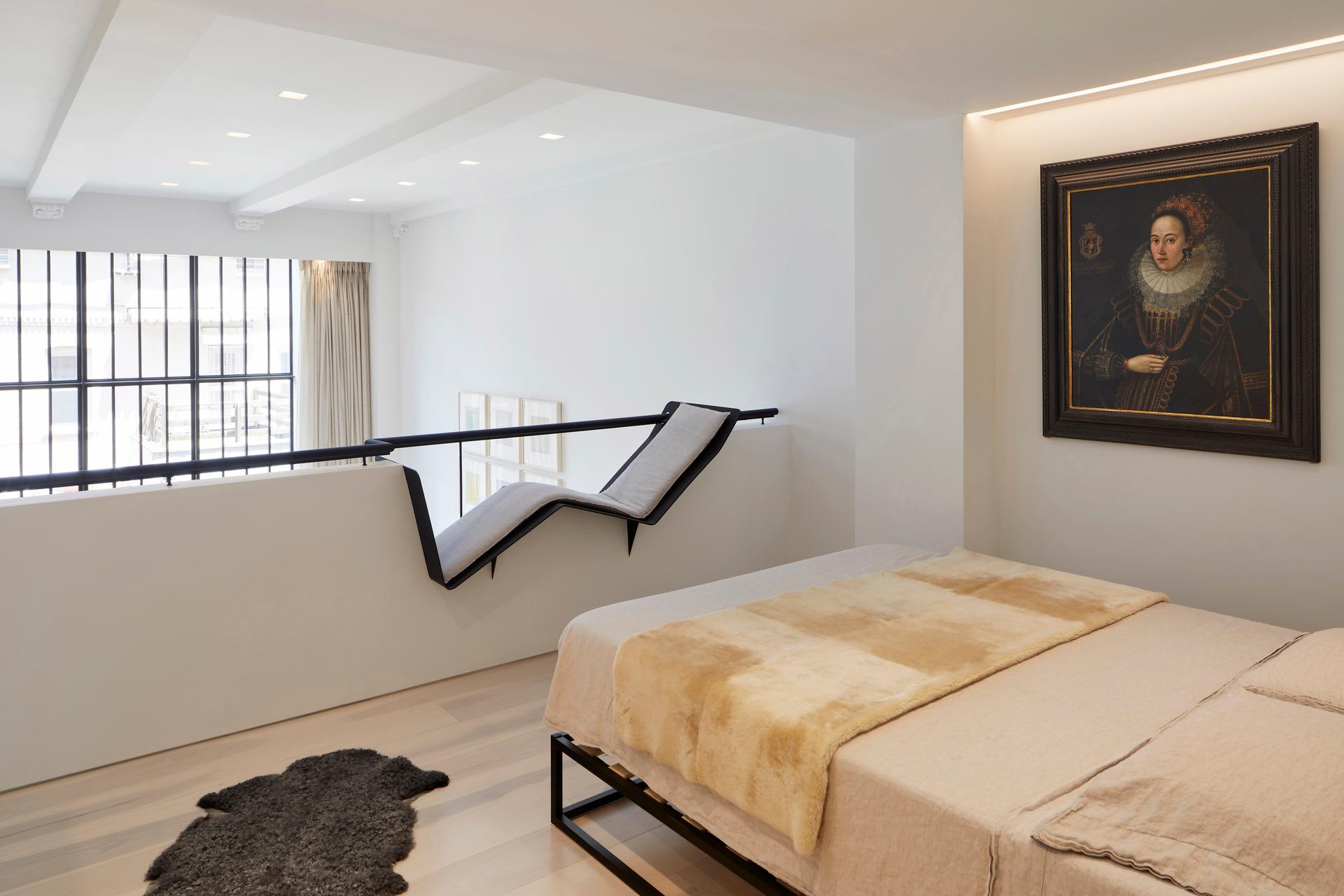 Hotel Des Artistes Duplex