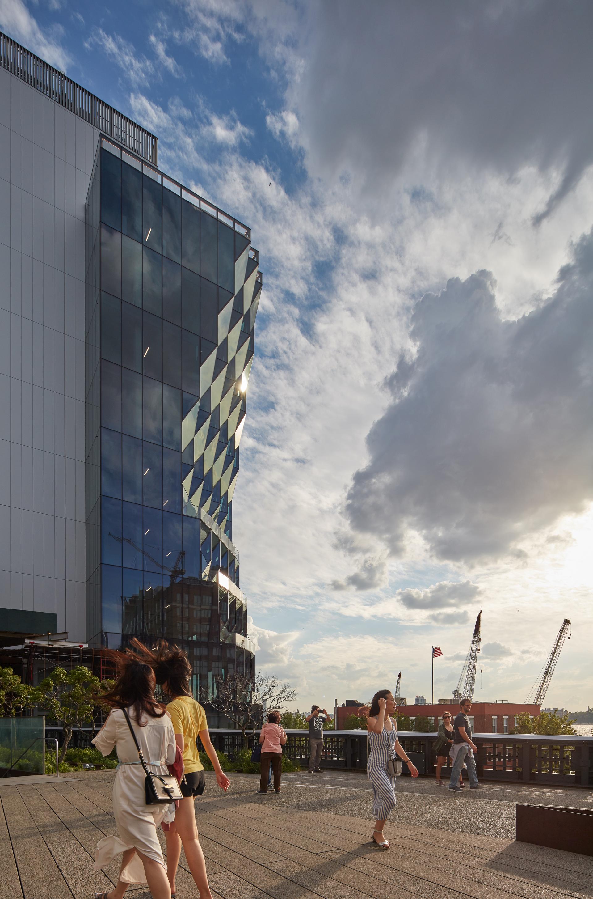 Solar Carve (40 Tenth Ave) - image 2