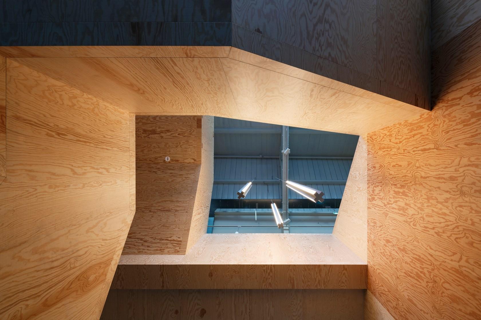 Upfield office 'the Attic' - image 3