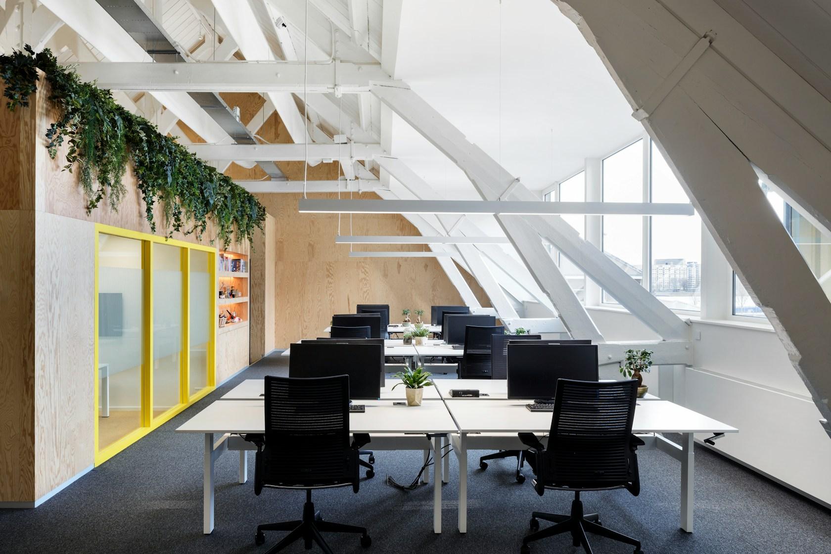 Upfield office 'the Attic' - image 7