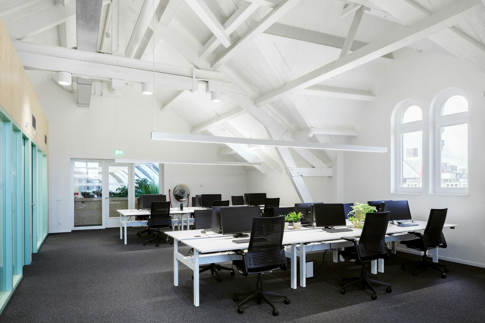 Upfield office 'the Attic' - image 15