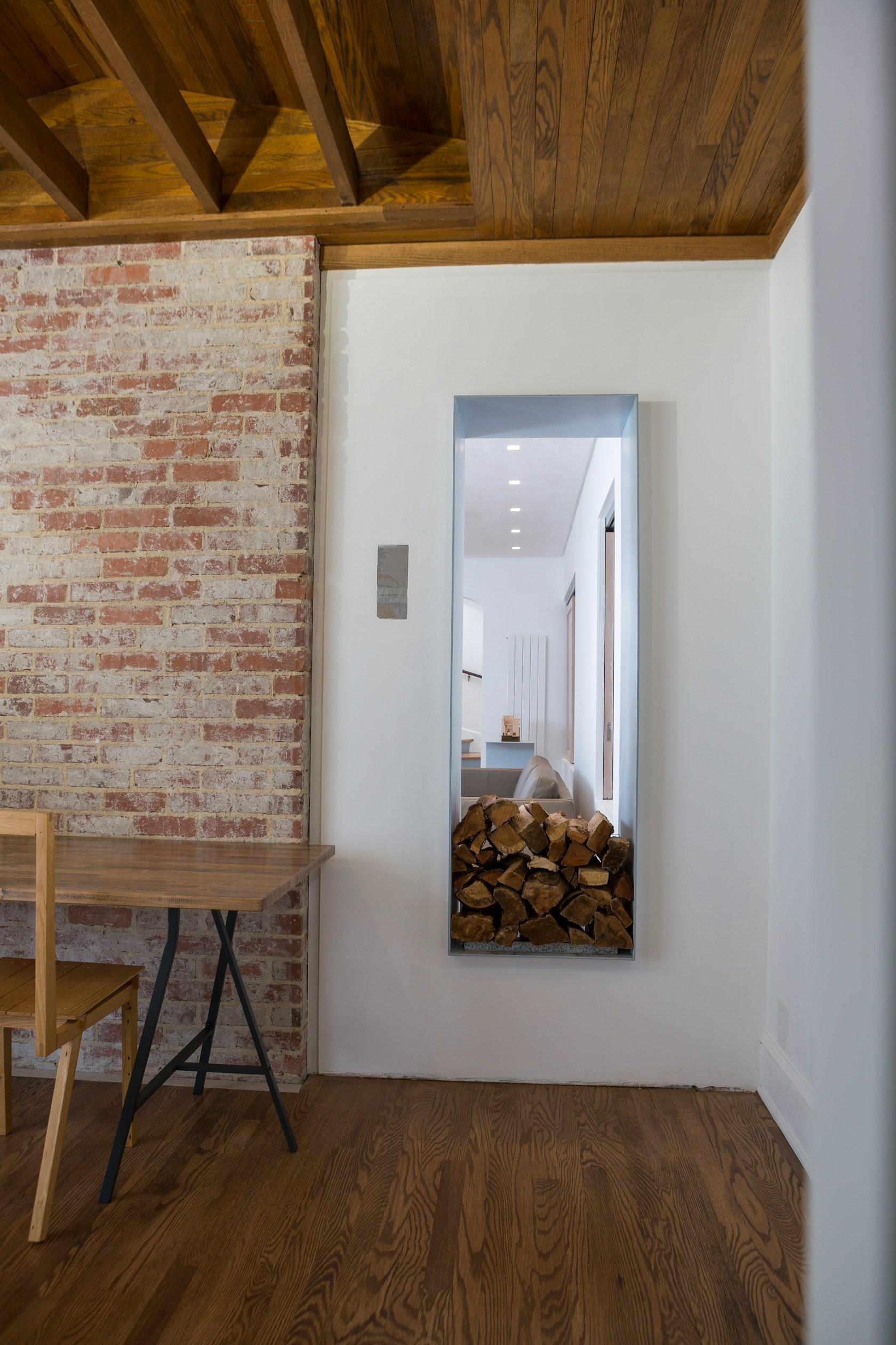 Bubble Wrap House - image 14