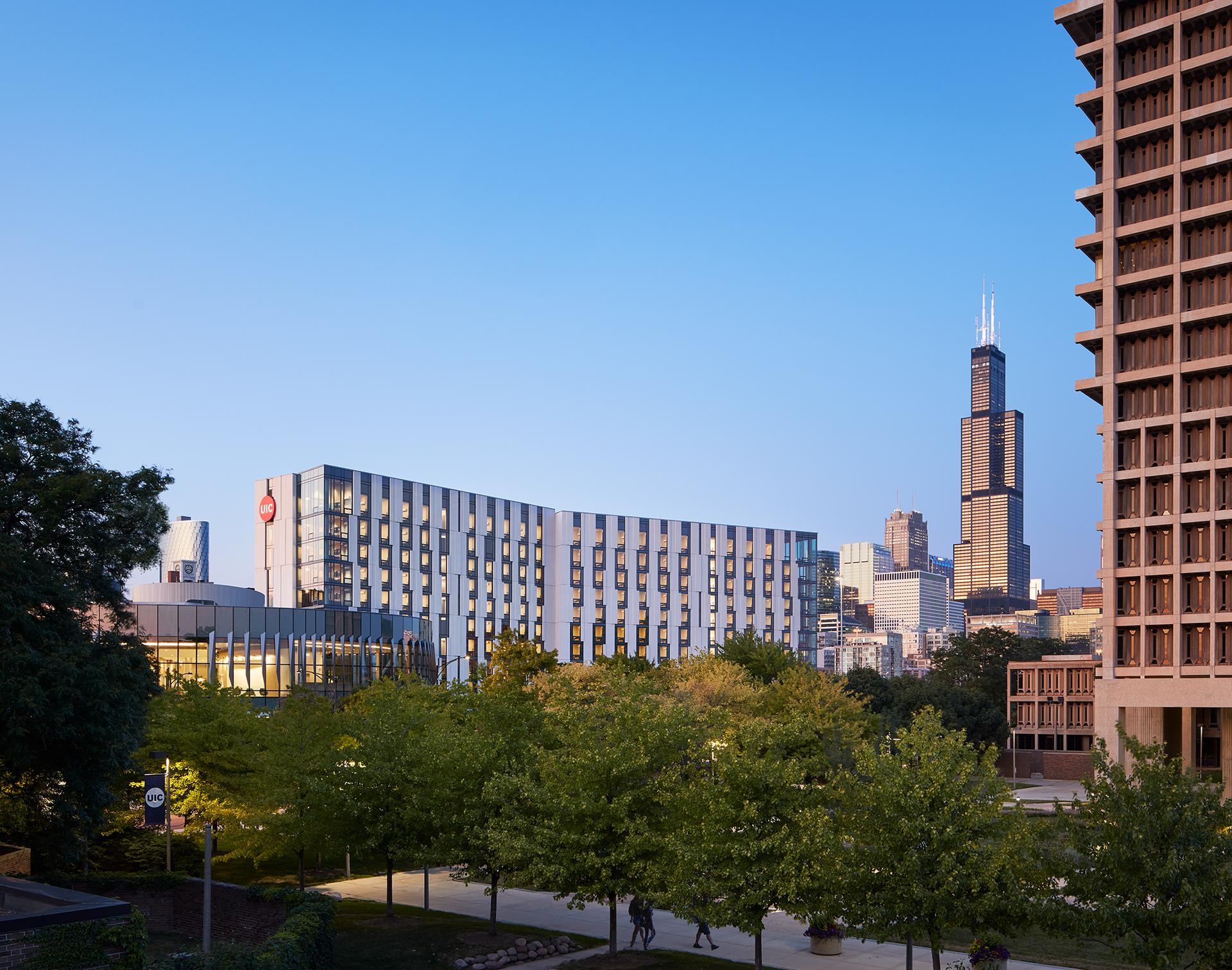 Academic and Residential Complex at the University of Illinois at Chicago