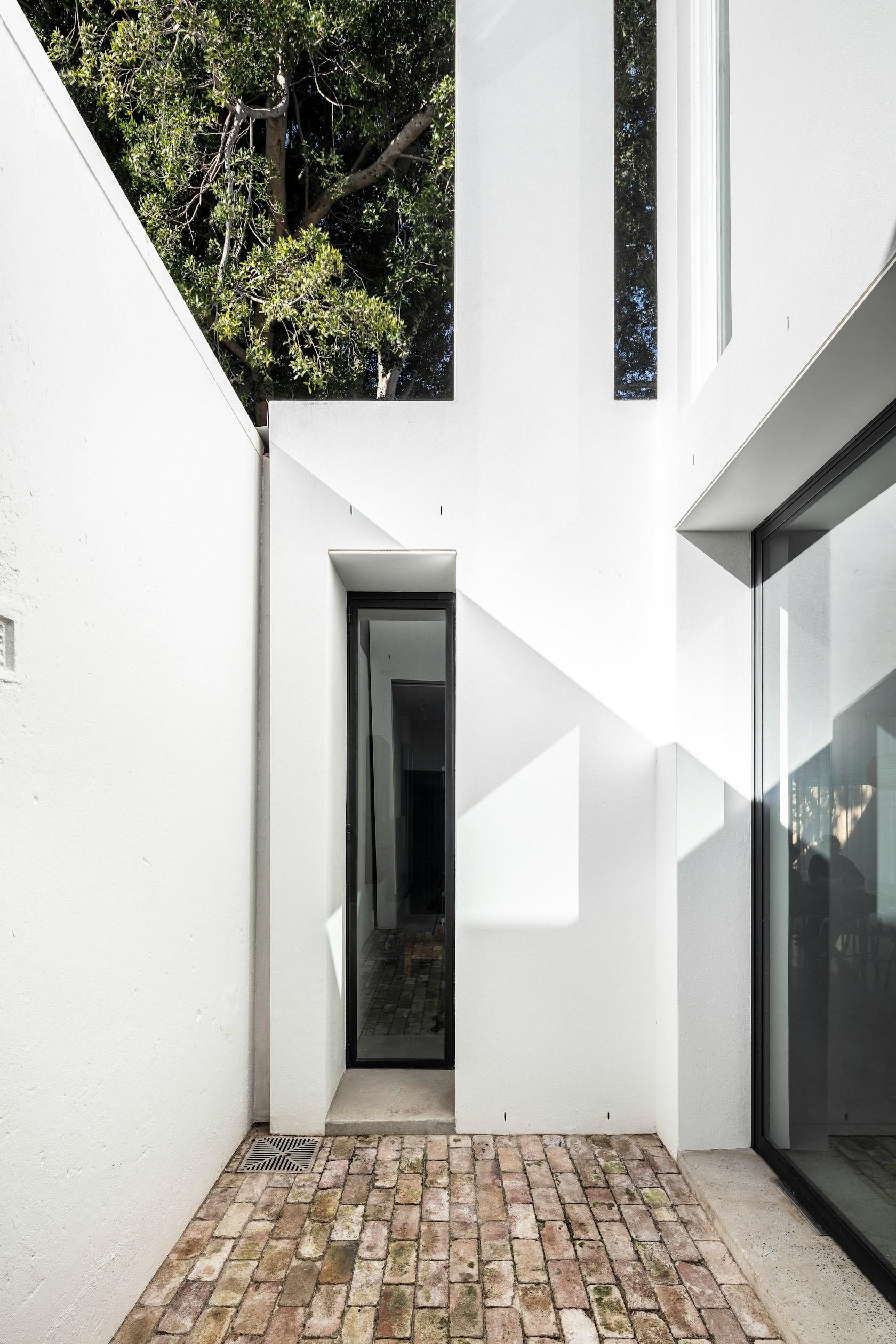 Chimney House - image 23