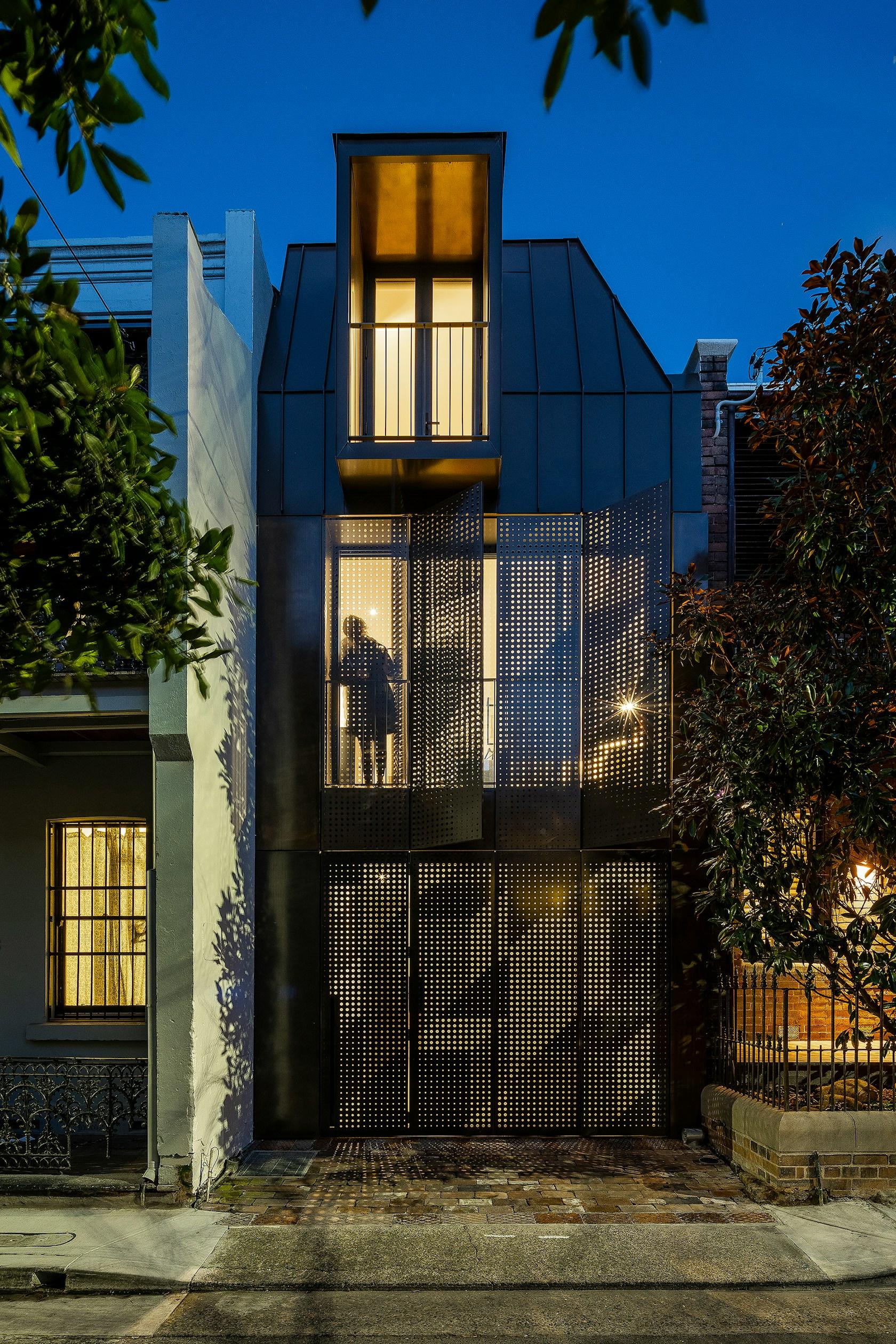 Chimney House - image 2