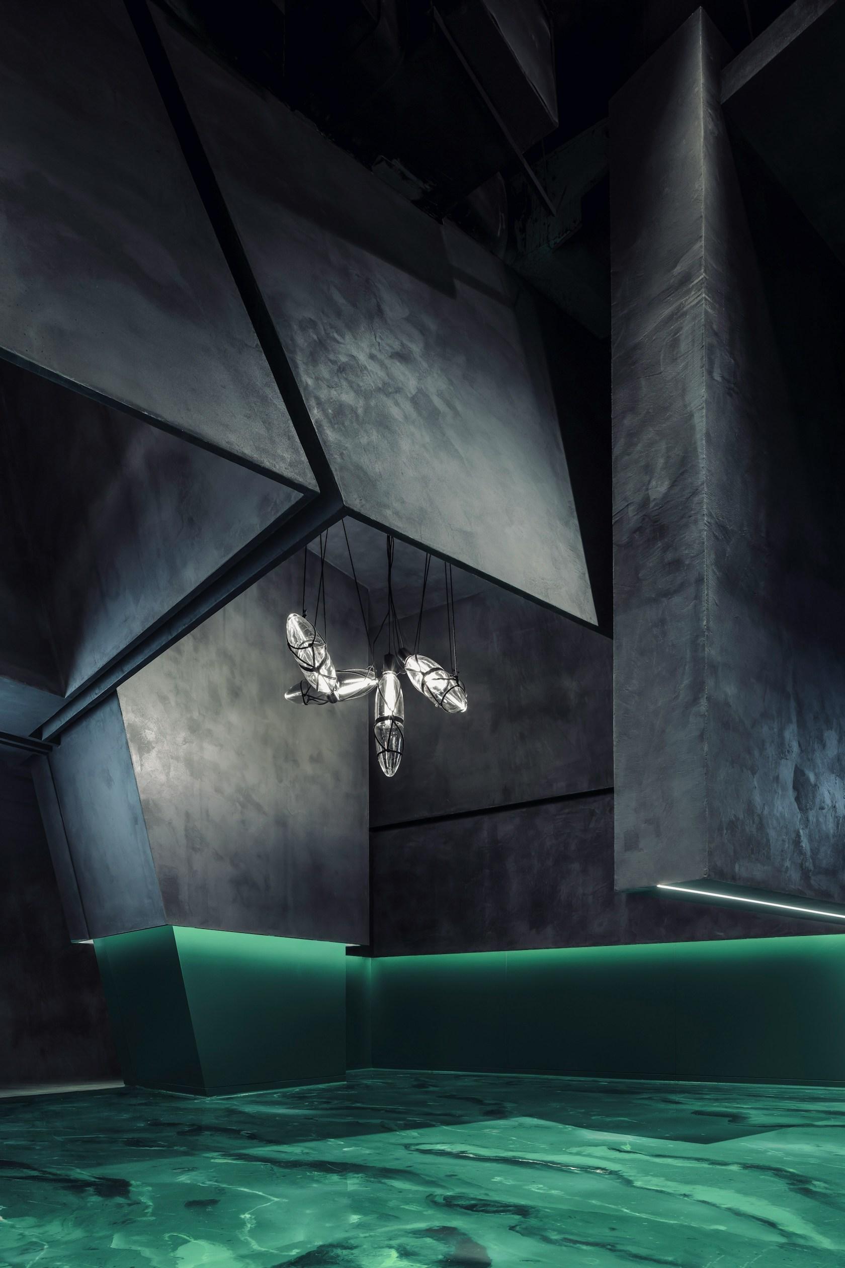 Green Leopard Lighting's flagship store - image 10