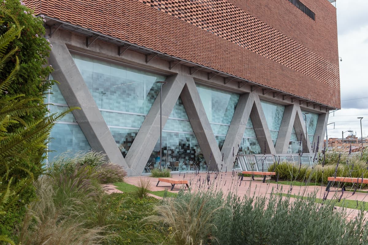 Expansion of Santa Fe de Bogotá Foundation - image 5