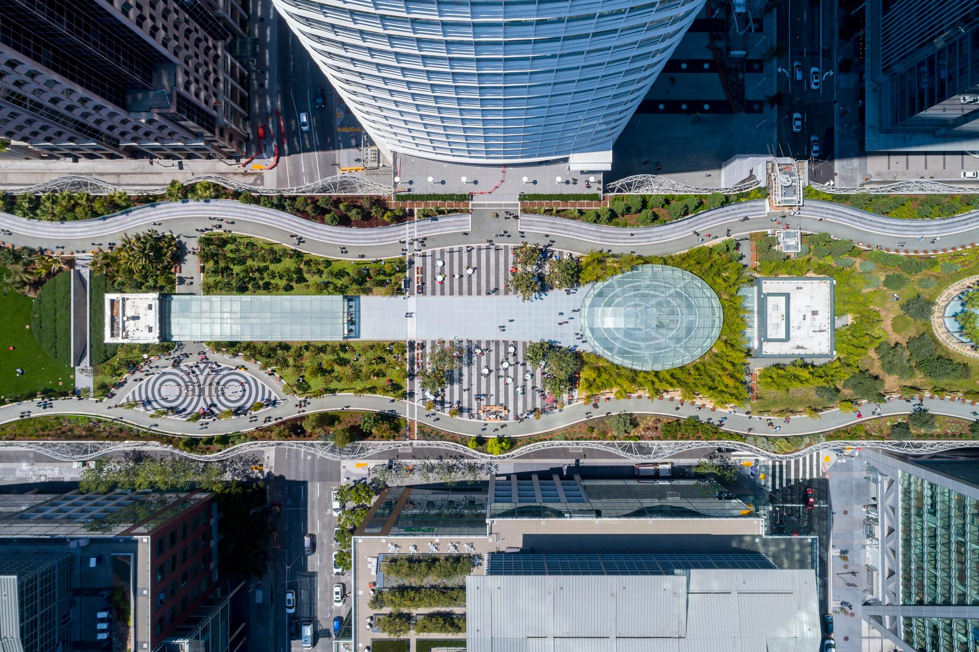 Salesforce Transit Center Park - image 2