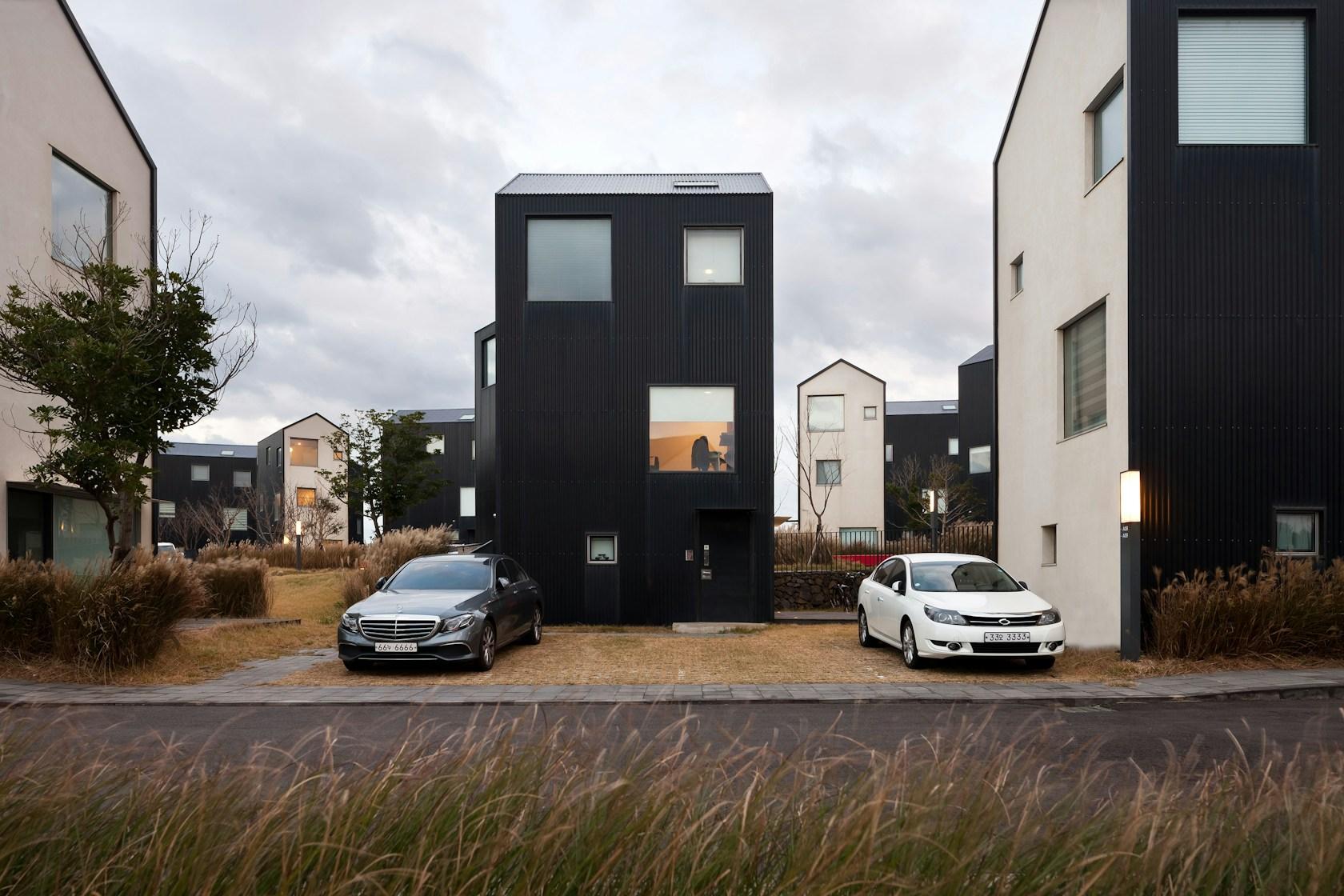 Hadohilljo Townhouse - image 5