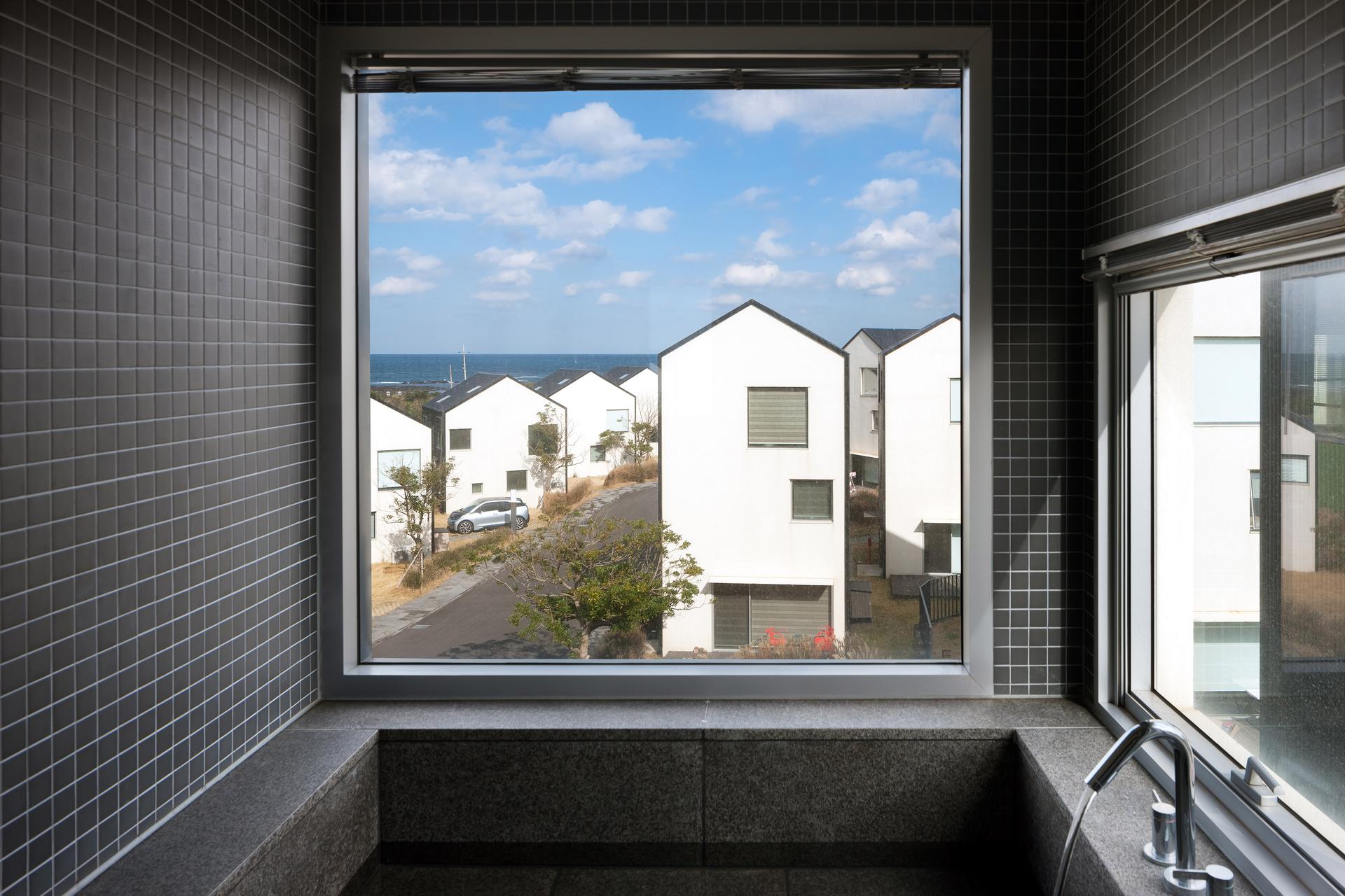 Hadohilljo Townhouse - image 18
