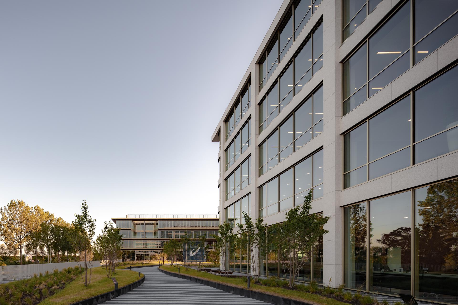 ASICS EMEA HQ - image 3