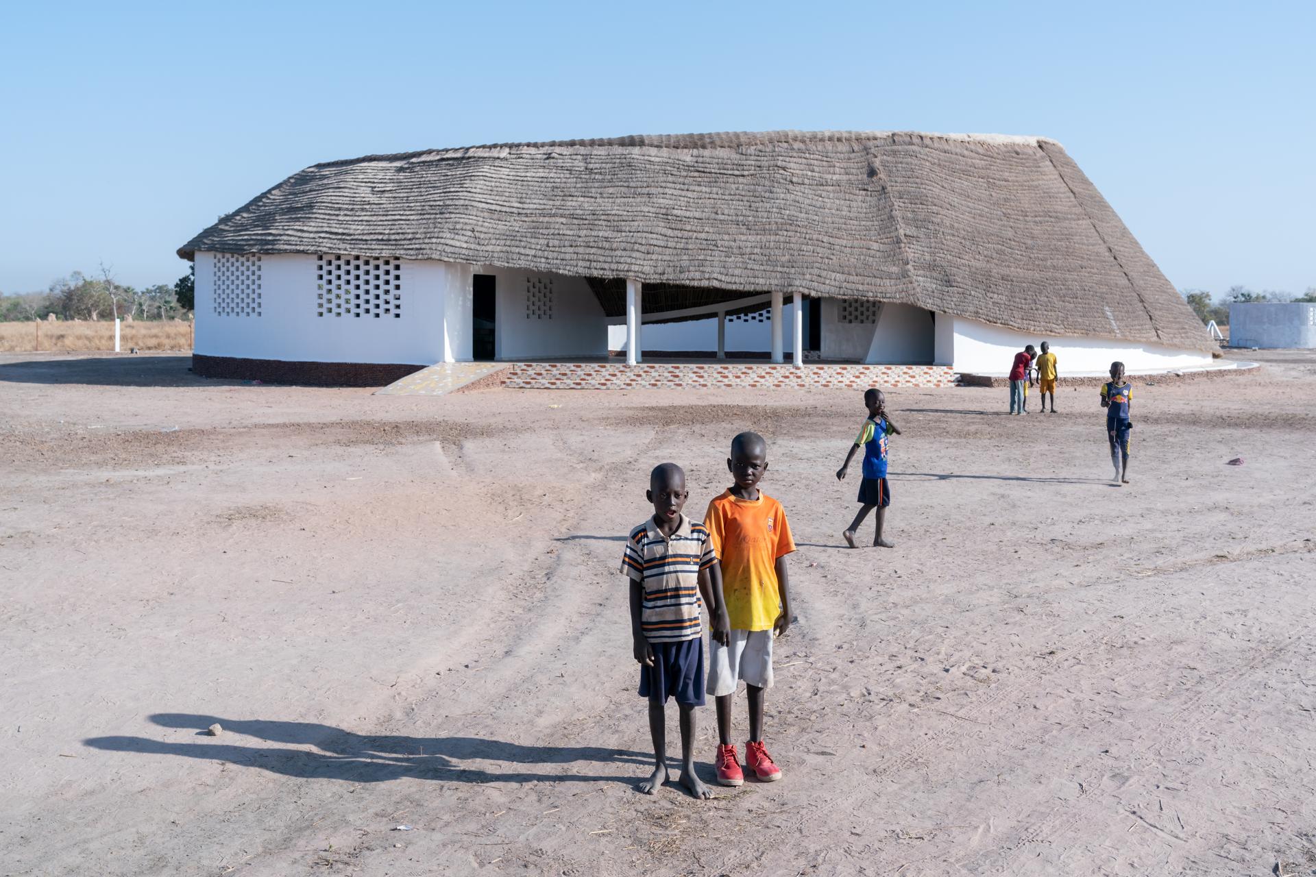 Fass School and Teachers' Residences - image 21