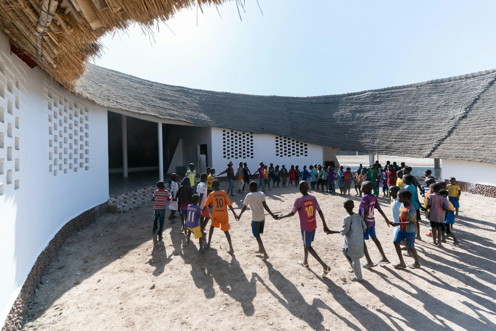 Fass School and Teachers' Residences - image 8
