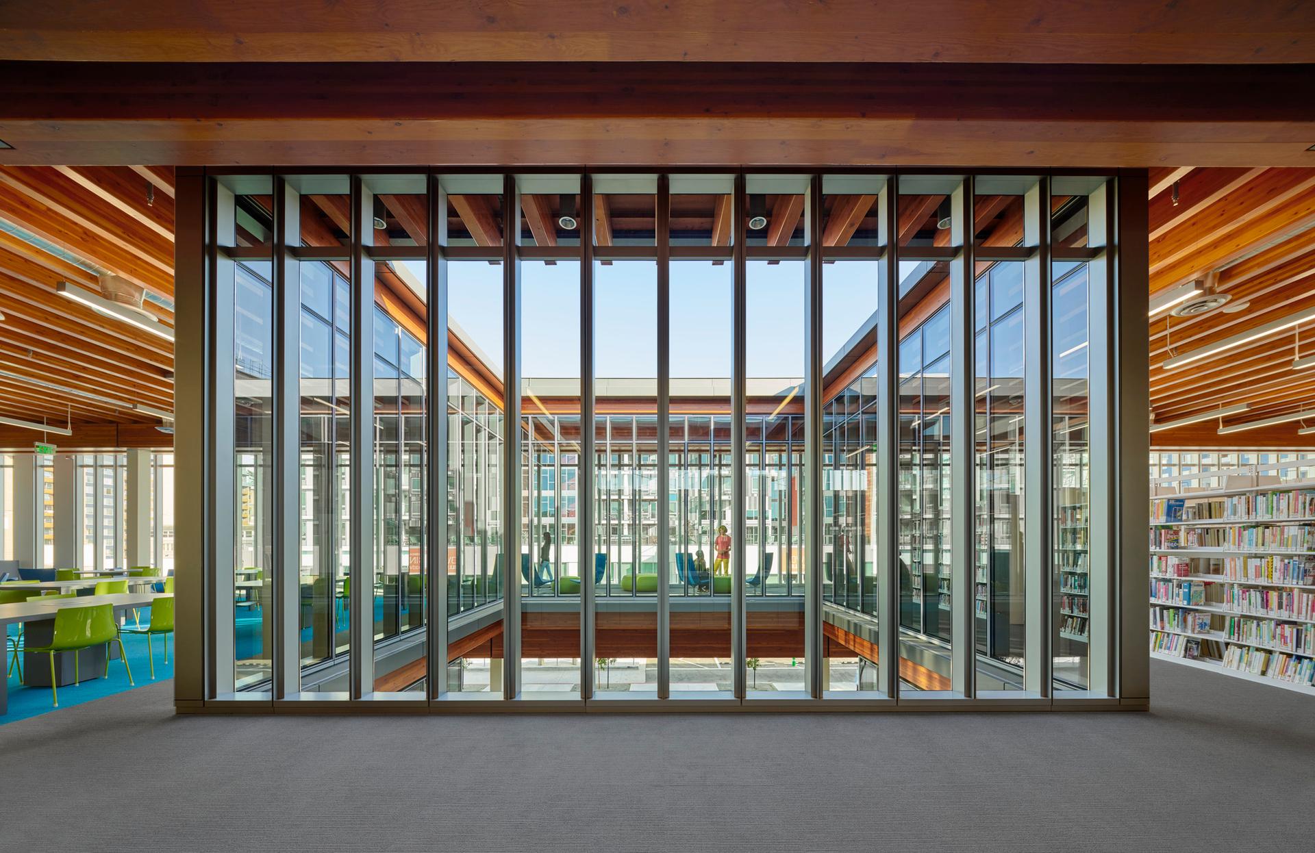 Billie Jean King Main Library - image 10