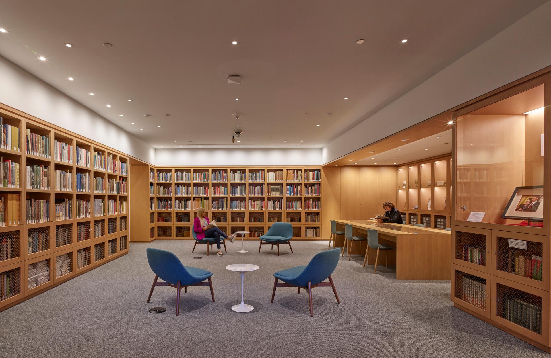 Billie Jean King Main Library - image 7