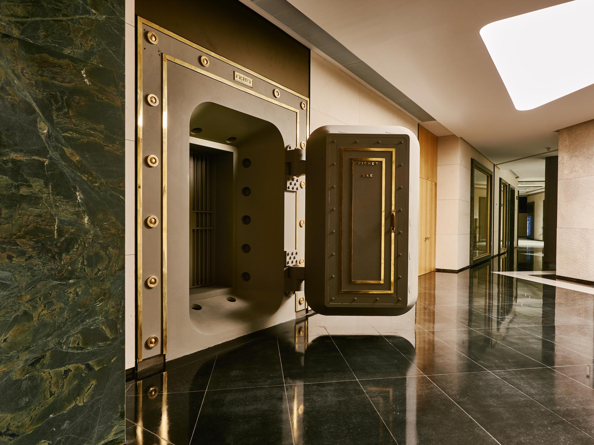 CENTRO CANALEJAS MADRID - image 11