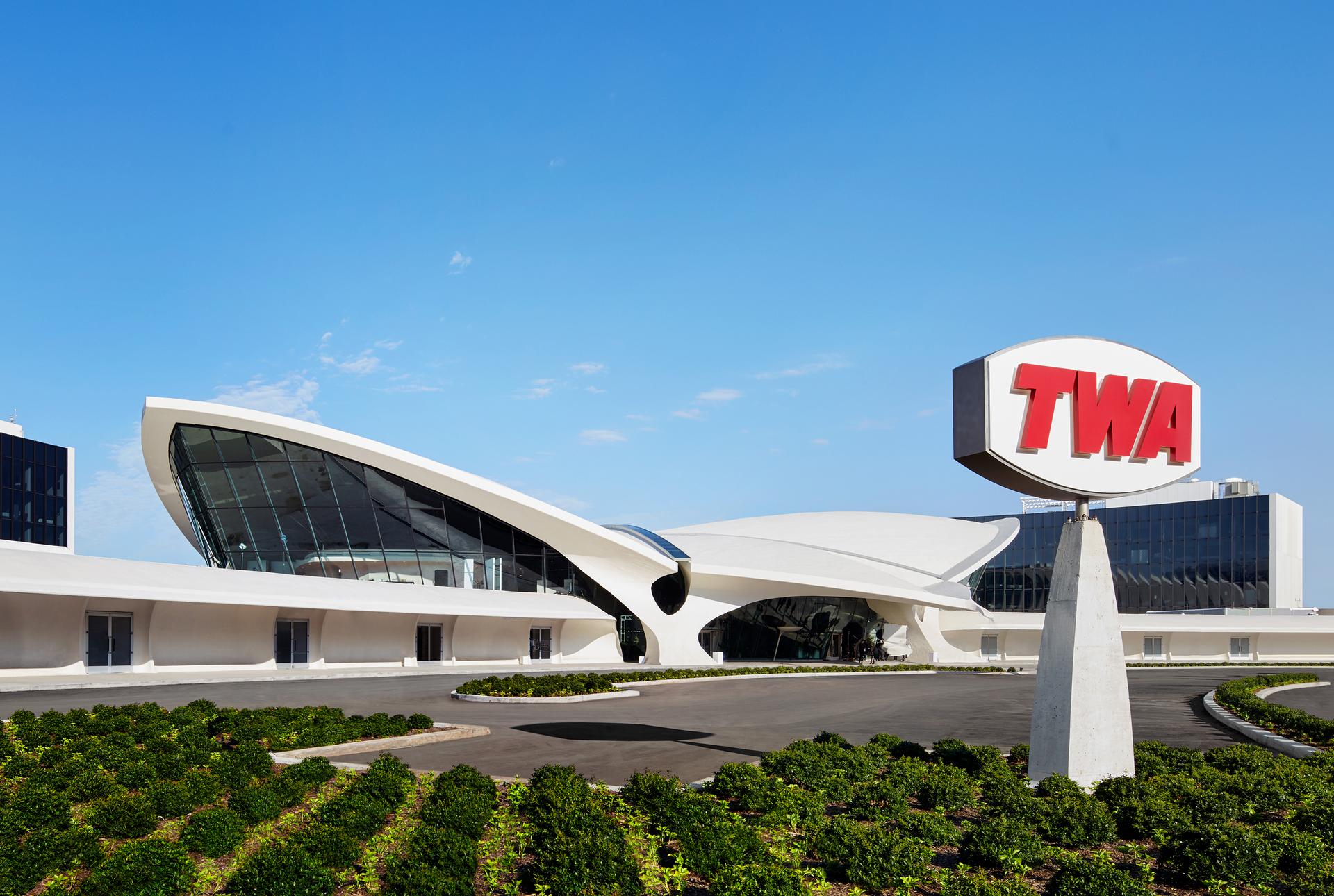 TWA Hotel - image 3