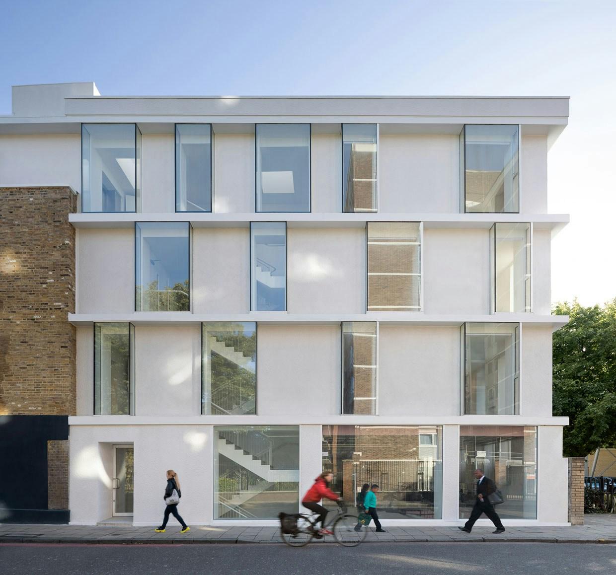 Paintworks Apartments - image 2