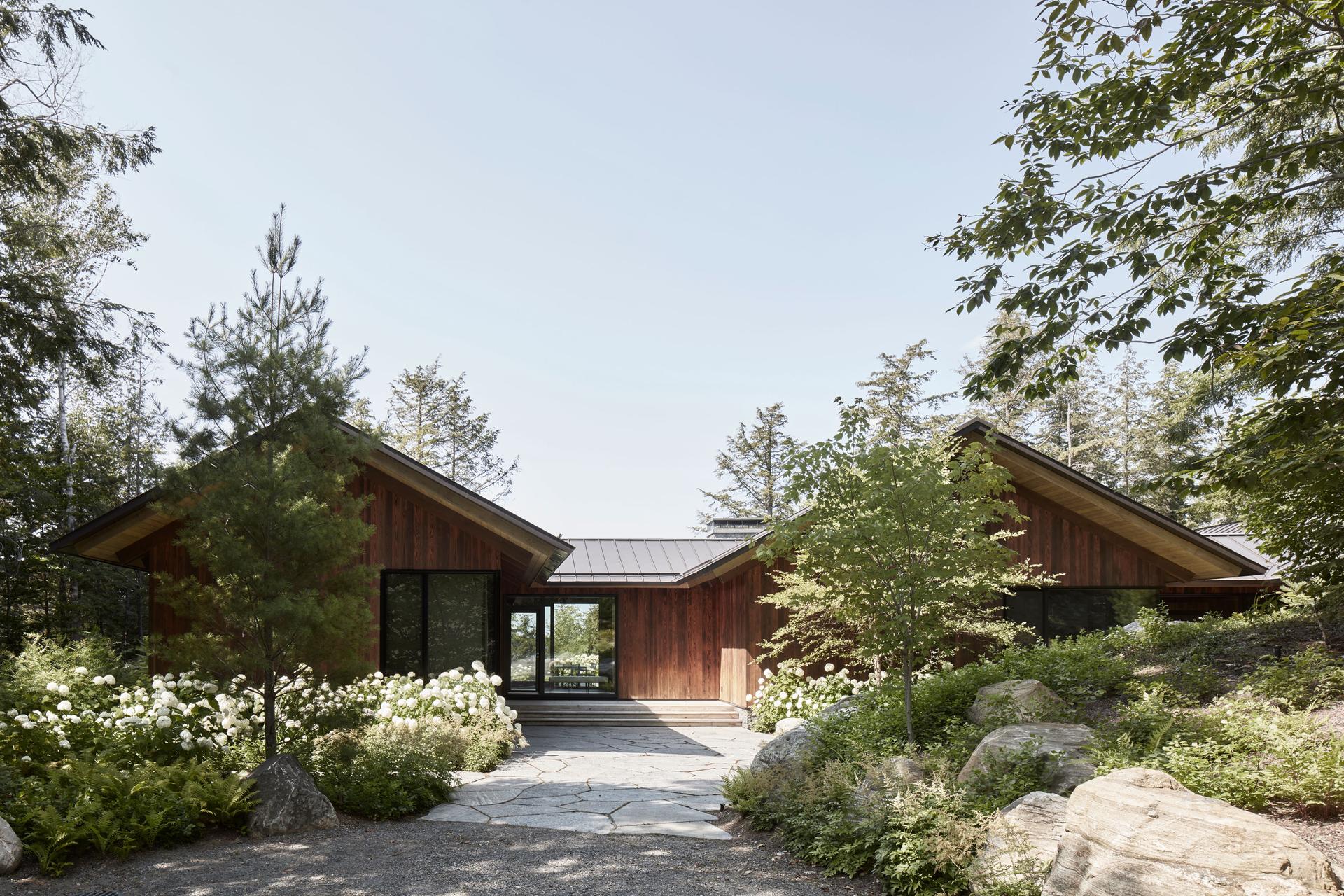 Metrick Cottage and Boathouse - image 5