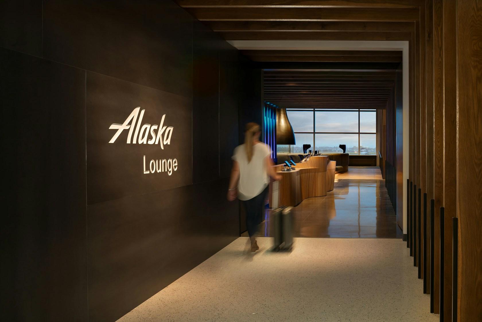 Alaska Airlines Flagship Lounge - image 10