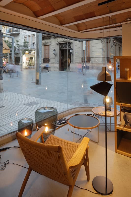 Can Serras Department Stores - image 9