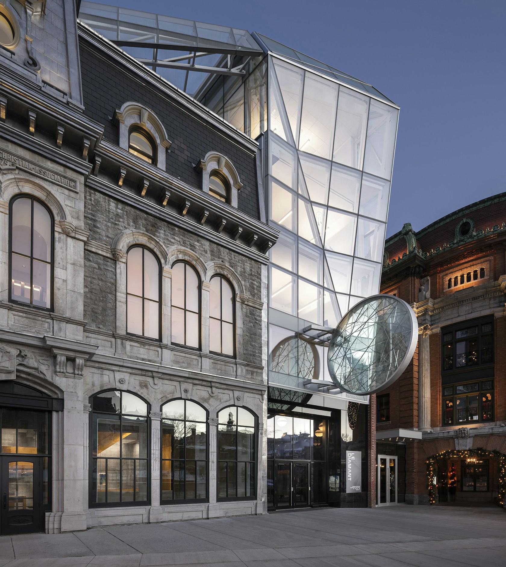 Theater Le Diamant - image 3