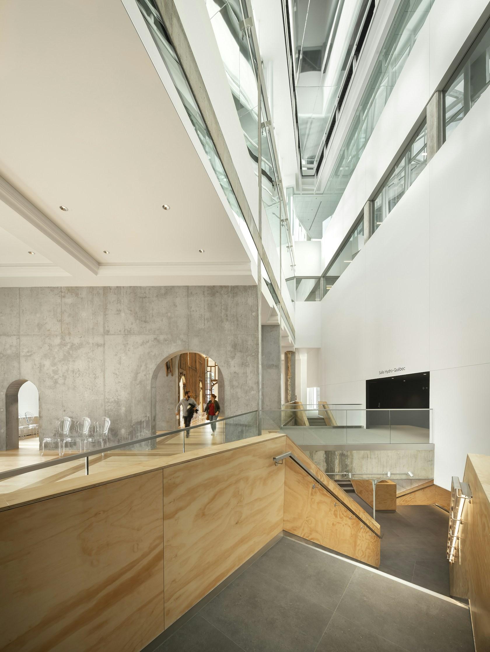 Theater Le Diamant - image 11