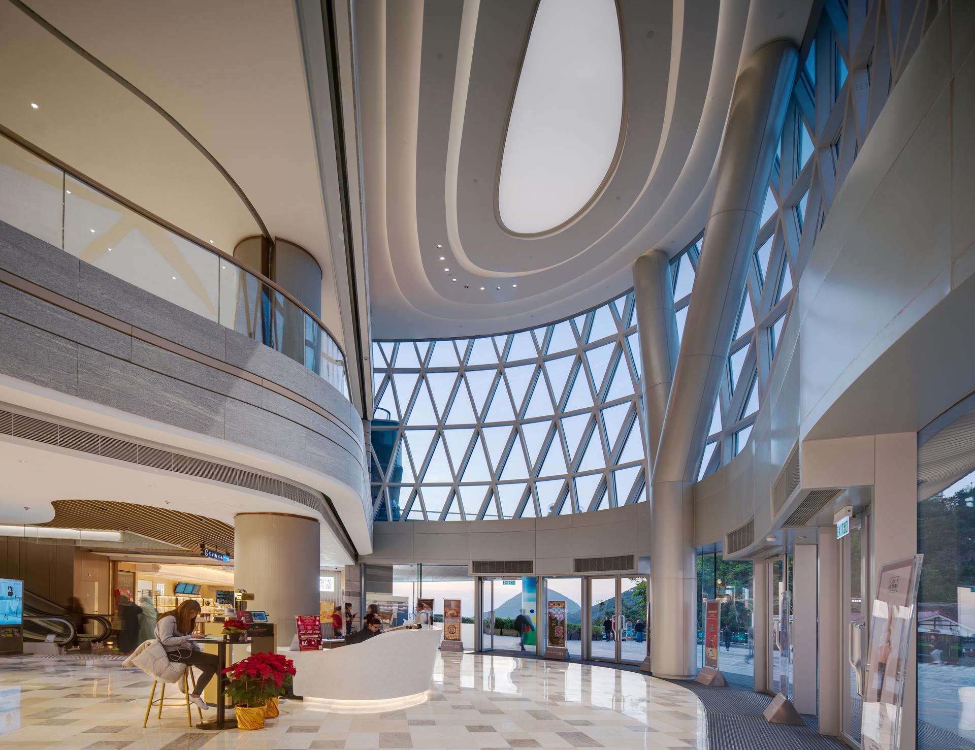 Peak Galleria, a dazzling ‘Pearl of the Orient’ for all - image 9
