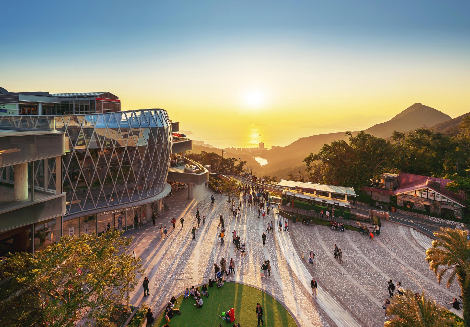 Peak Galleria, a dazzling ‘Pearl of the Orient’ for all