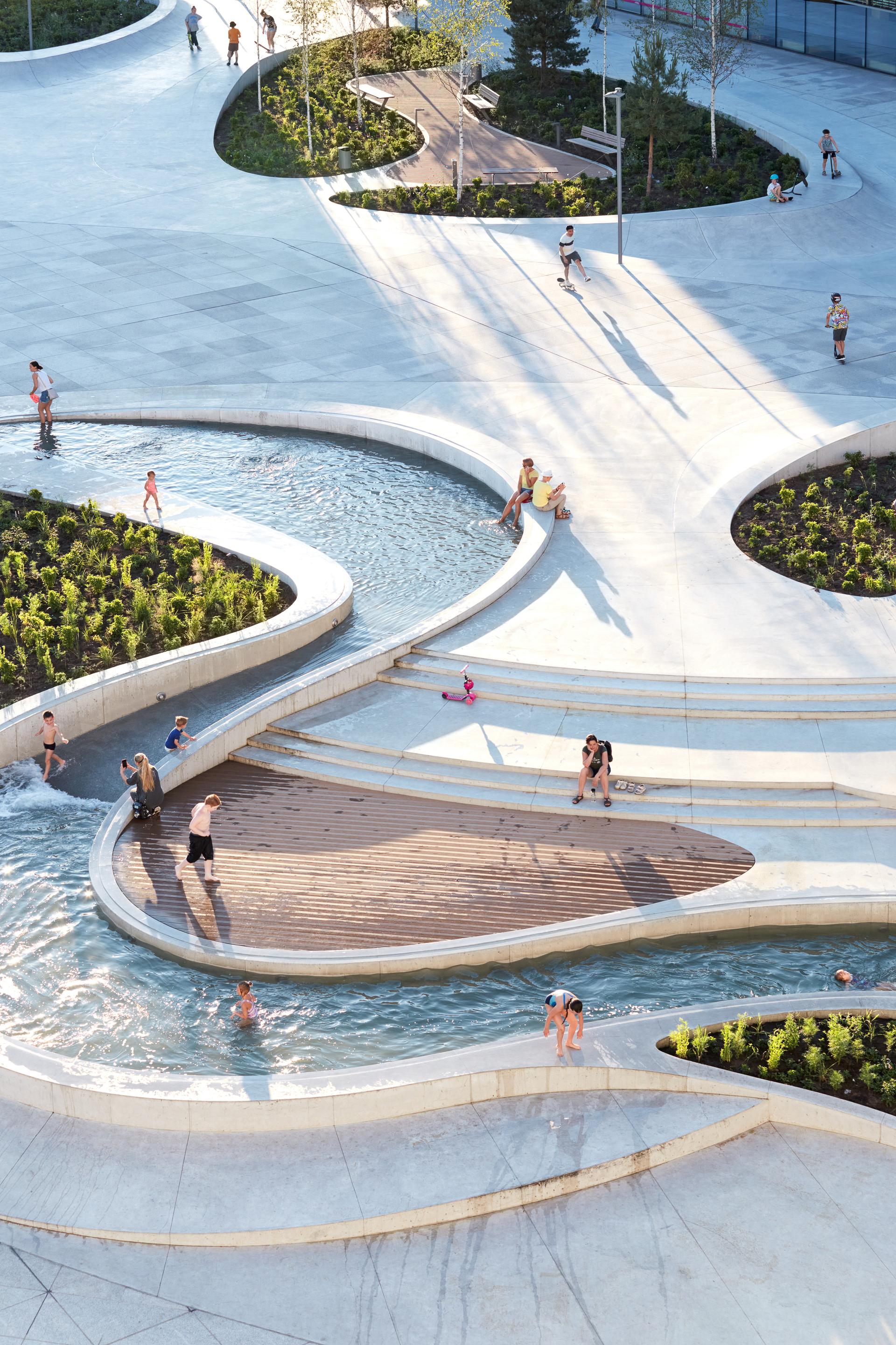 V- Plaza Urban Development - image 5