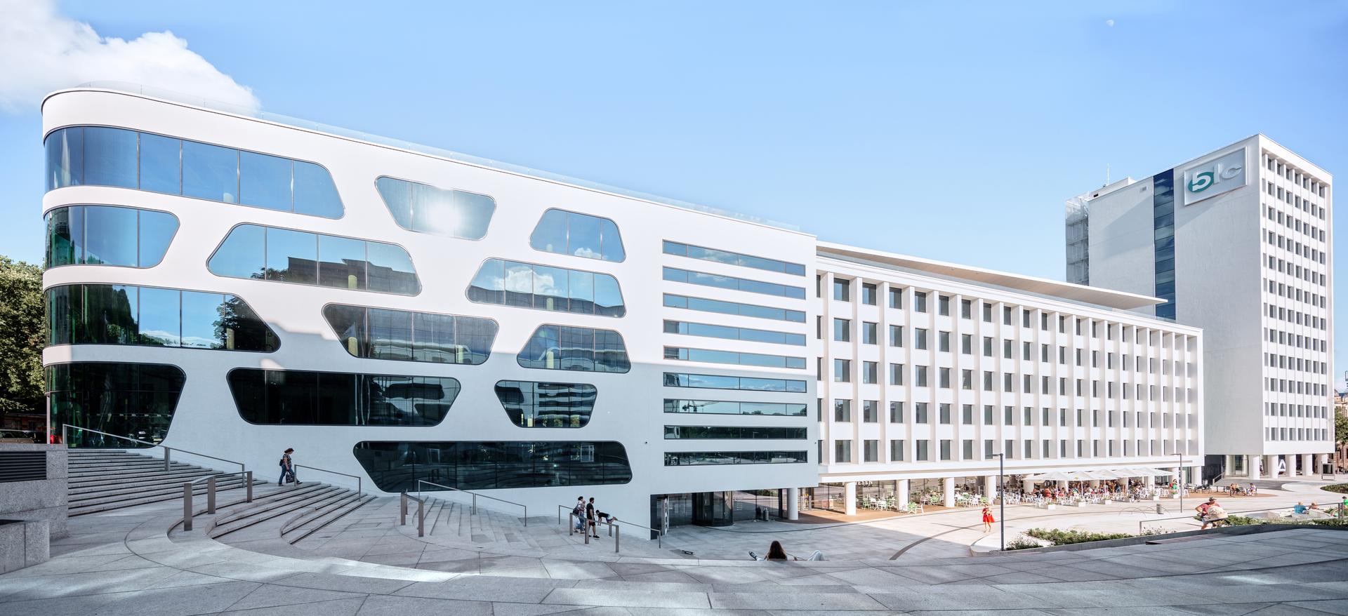 V- Plaza Urban Development - image 7