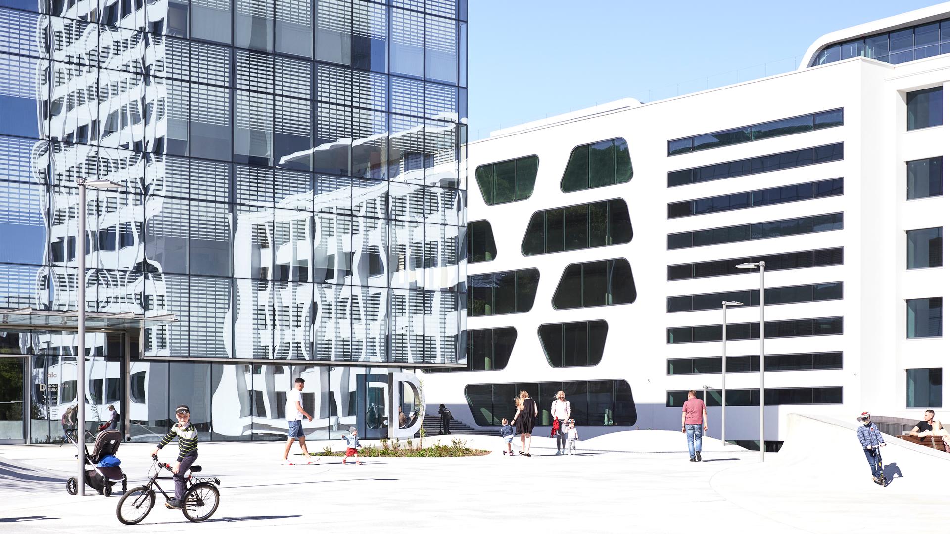 V- Plaza Urban Development - image 8