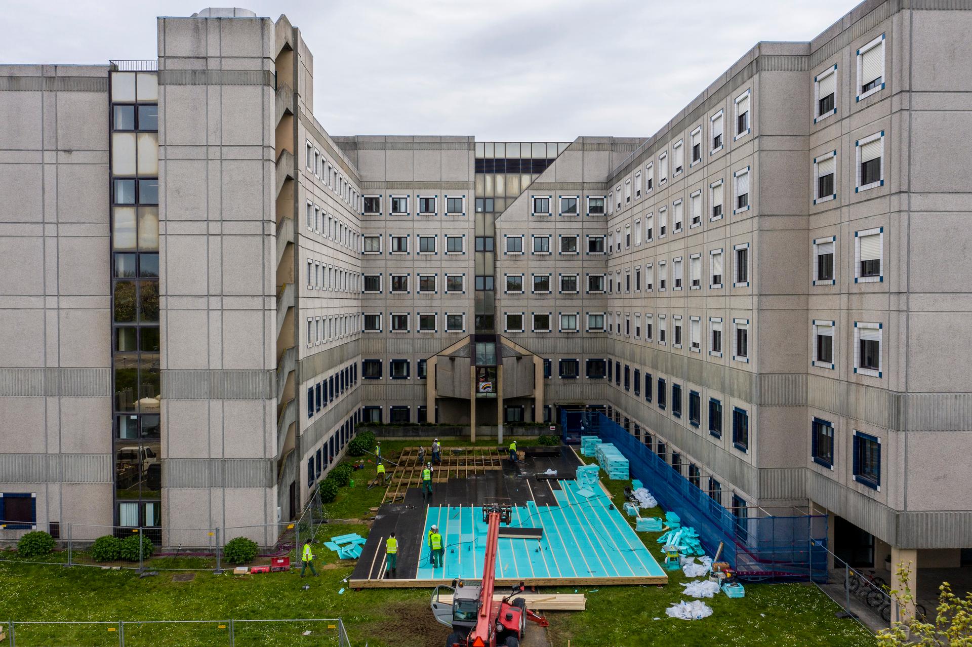 Intensive Care Unit-Pedro Hispano Hospital - image 11