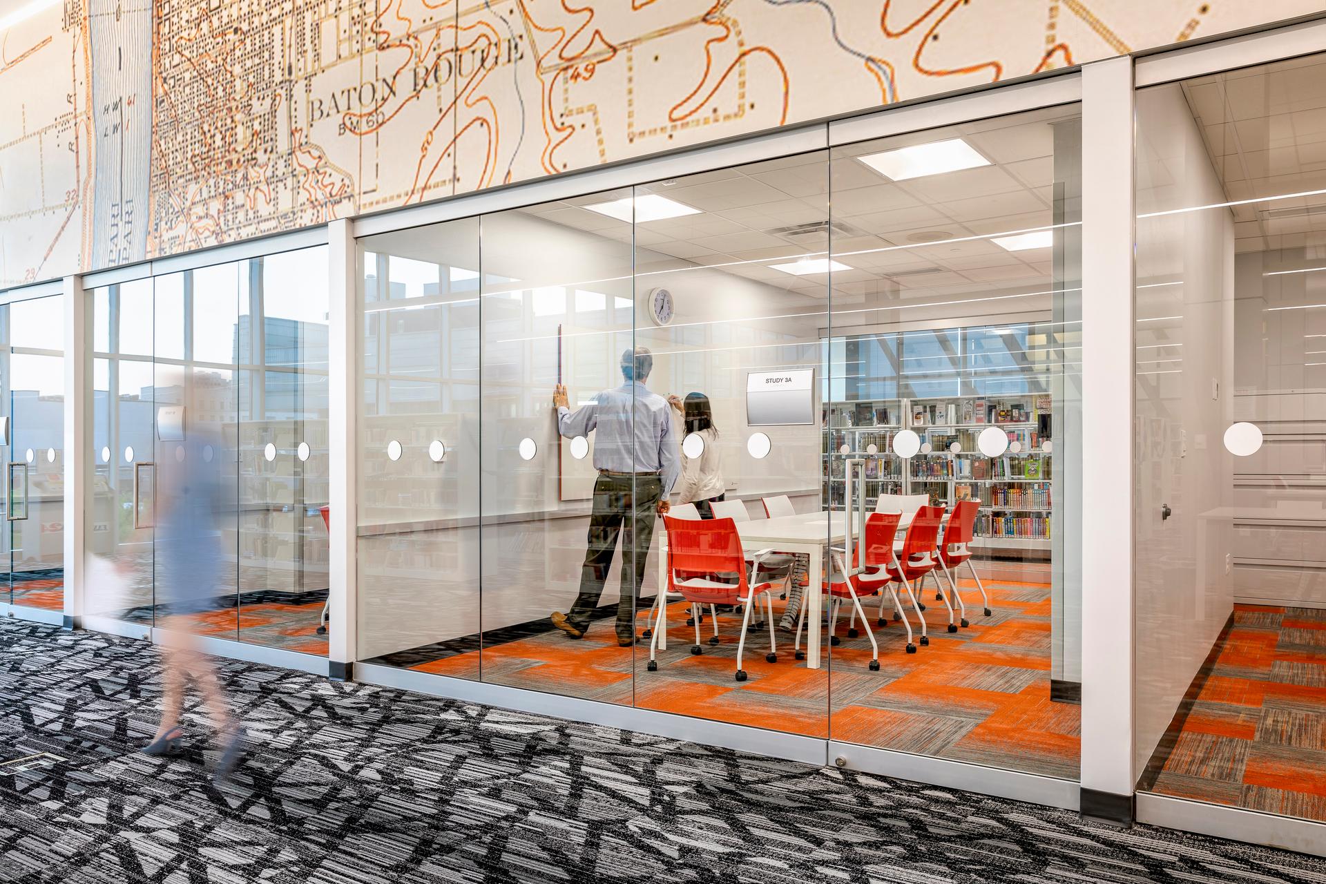 River Center Branch Library - image 8