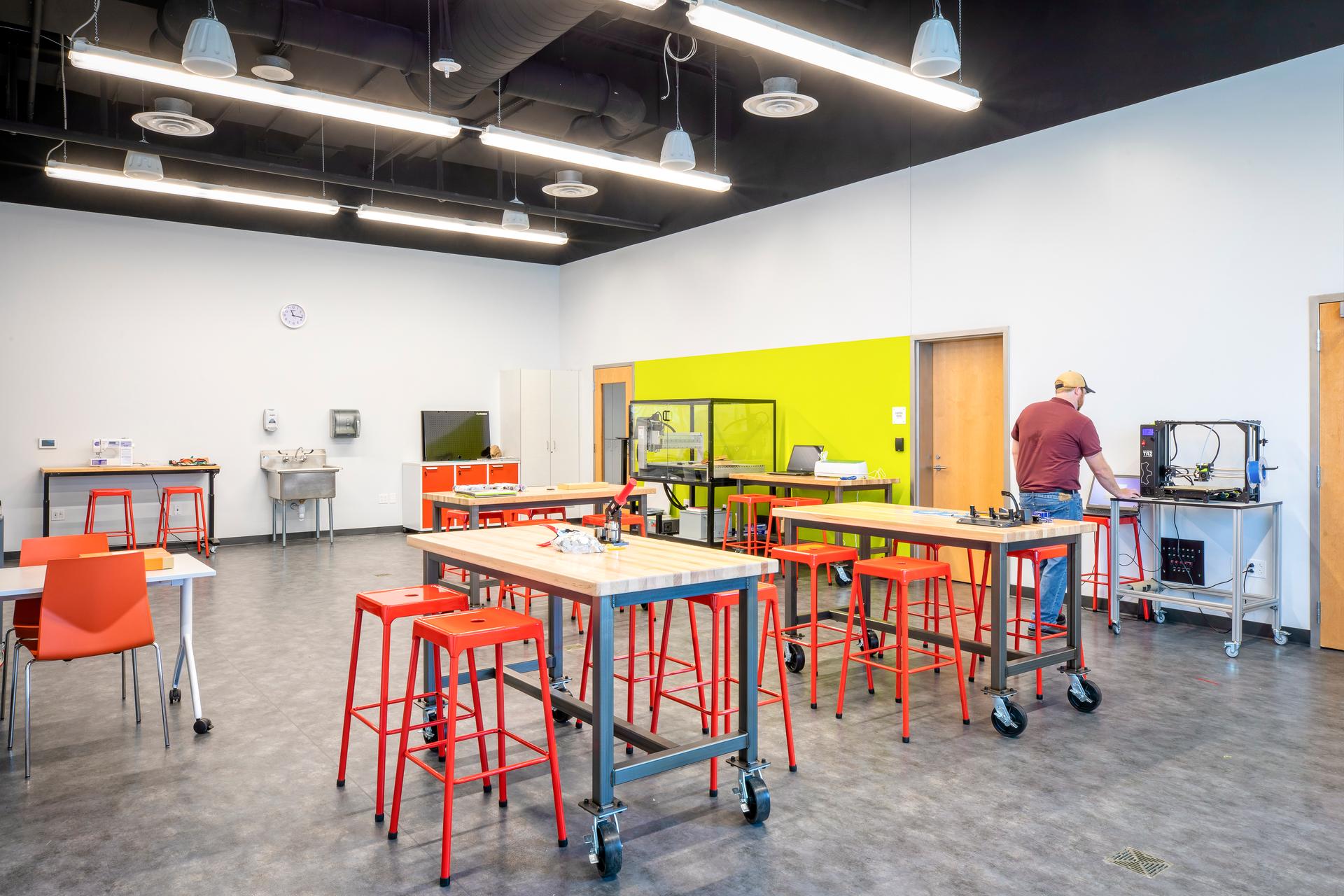 River Center Branch Library - image 9